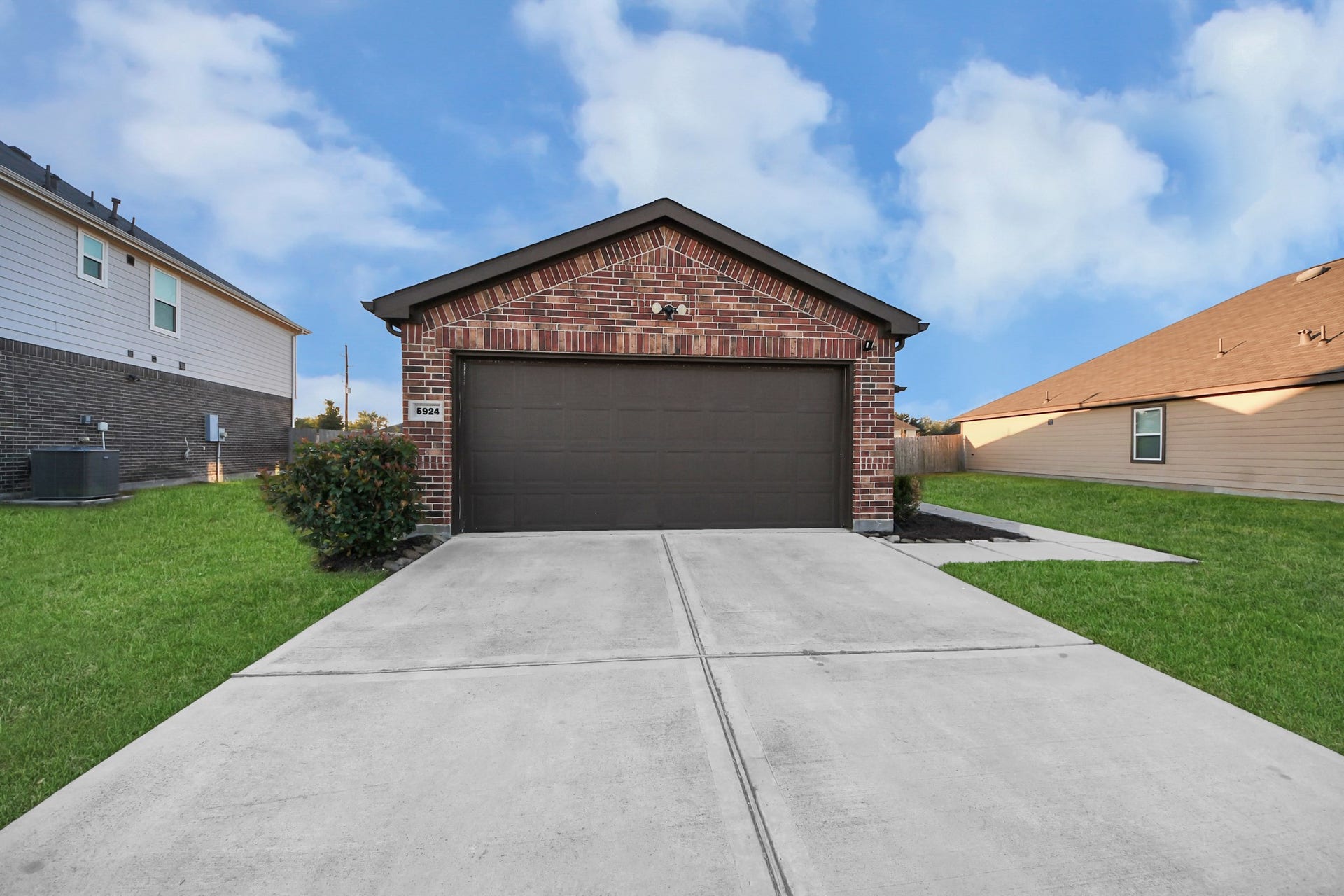 5924 Bluebonnet Lane, Rosenberg, TX 77469 5924 Bluebonnet Lane, Rosenberg, TX 77469