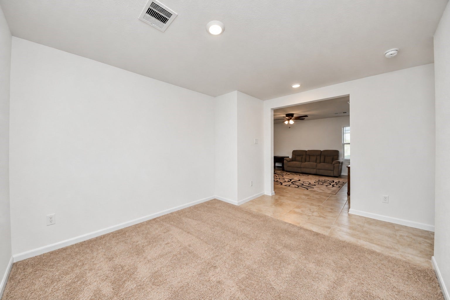 5924 Bluebonnet Lane, Rosenberg, TX 77469 Formal dining or can be used as an office space.