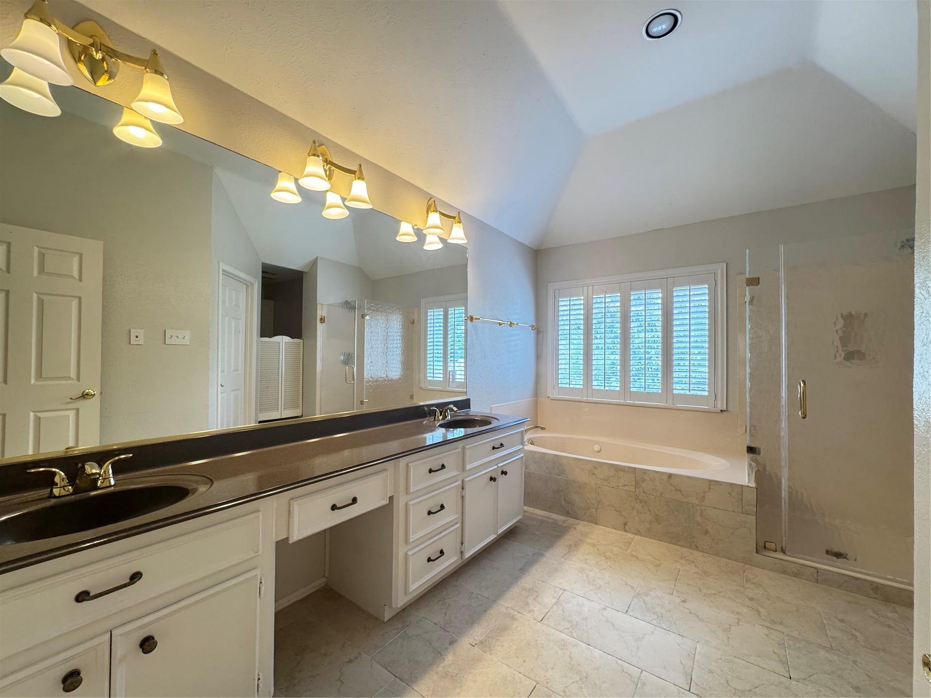 6926 Hearthside Drive, Sugar Land, TX 77479 6926 Hearthside Drive, Sugar Land, TX 77479