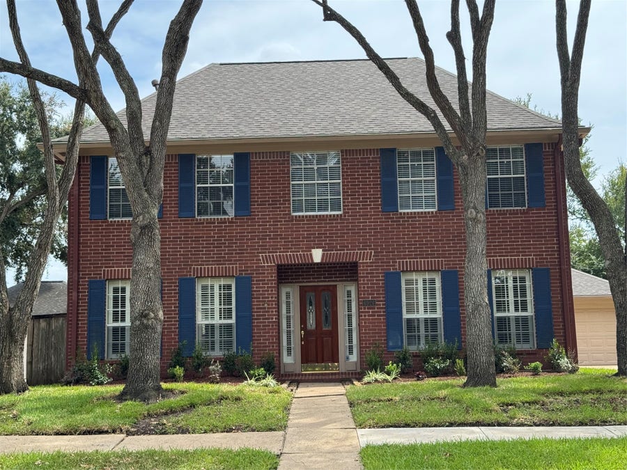 Property photo for 6926 Hearthside Drive, Sugar Land, TX