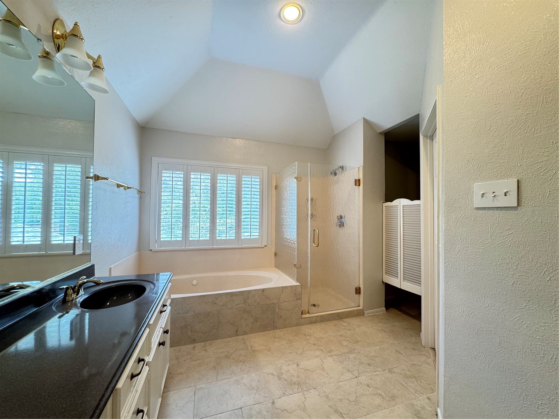 6926 Hearthside Drive, Sugar Land, TX 77479 6926 Hearthside Drive, Sugar Land, TX 77479