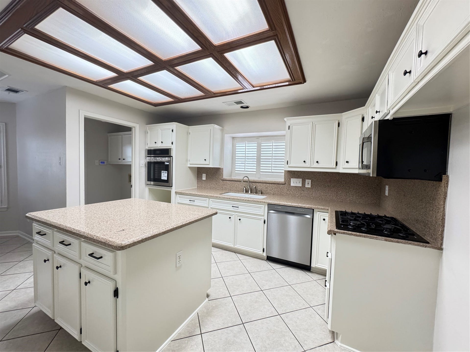 6926 Hearthside Drive, Sugar Land, TX 77479 6926 Hearthside Drive, Sugar Land, TX 77479