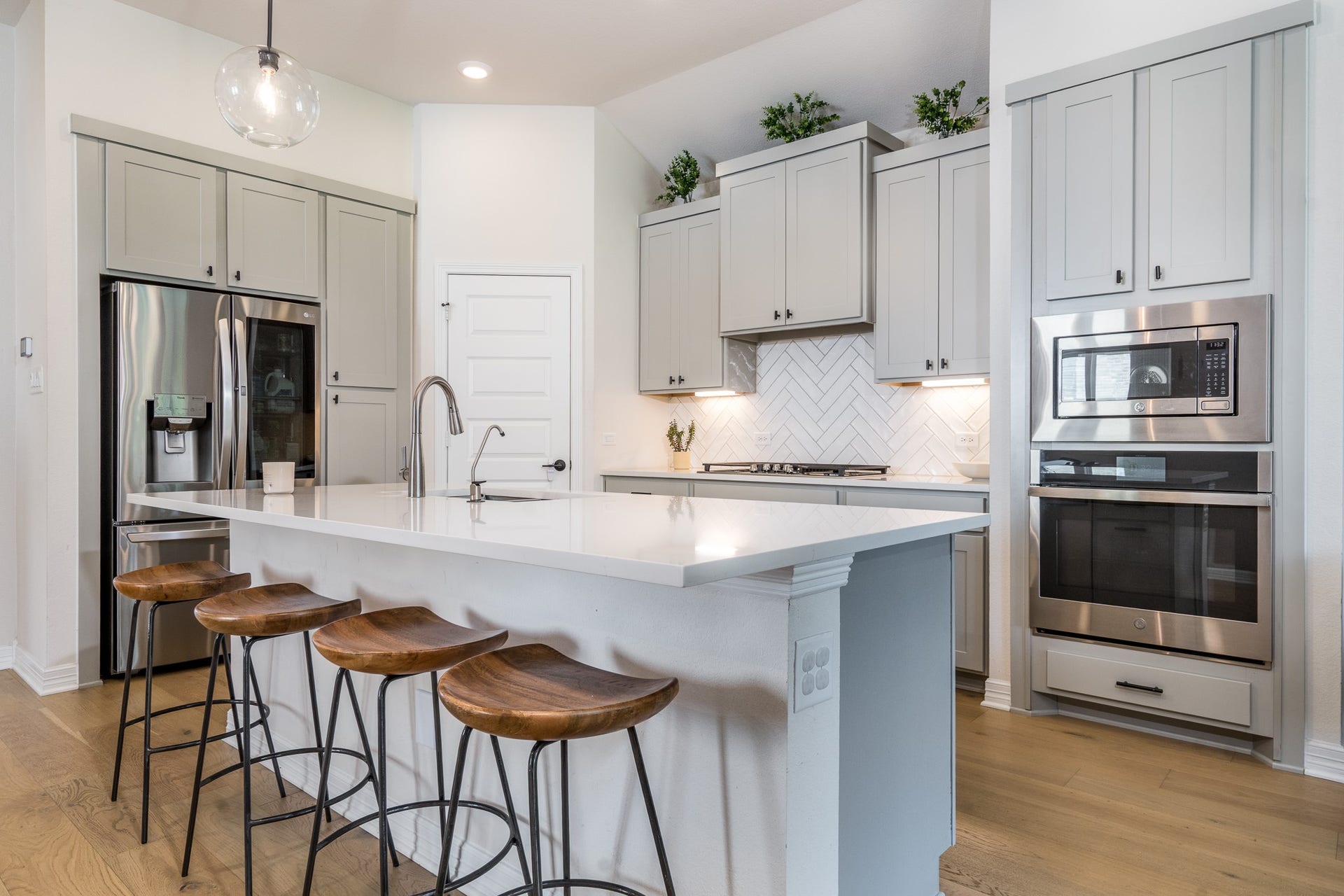 9403 Coleraine Court, Tomball, TX 77375 9403 Coleraine Court, Tomball, TX 77375