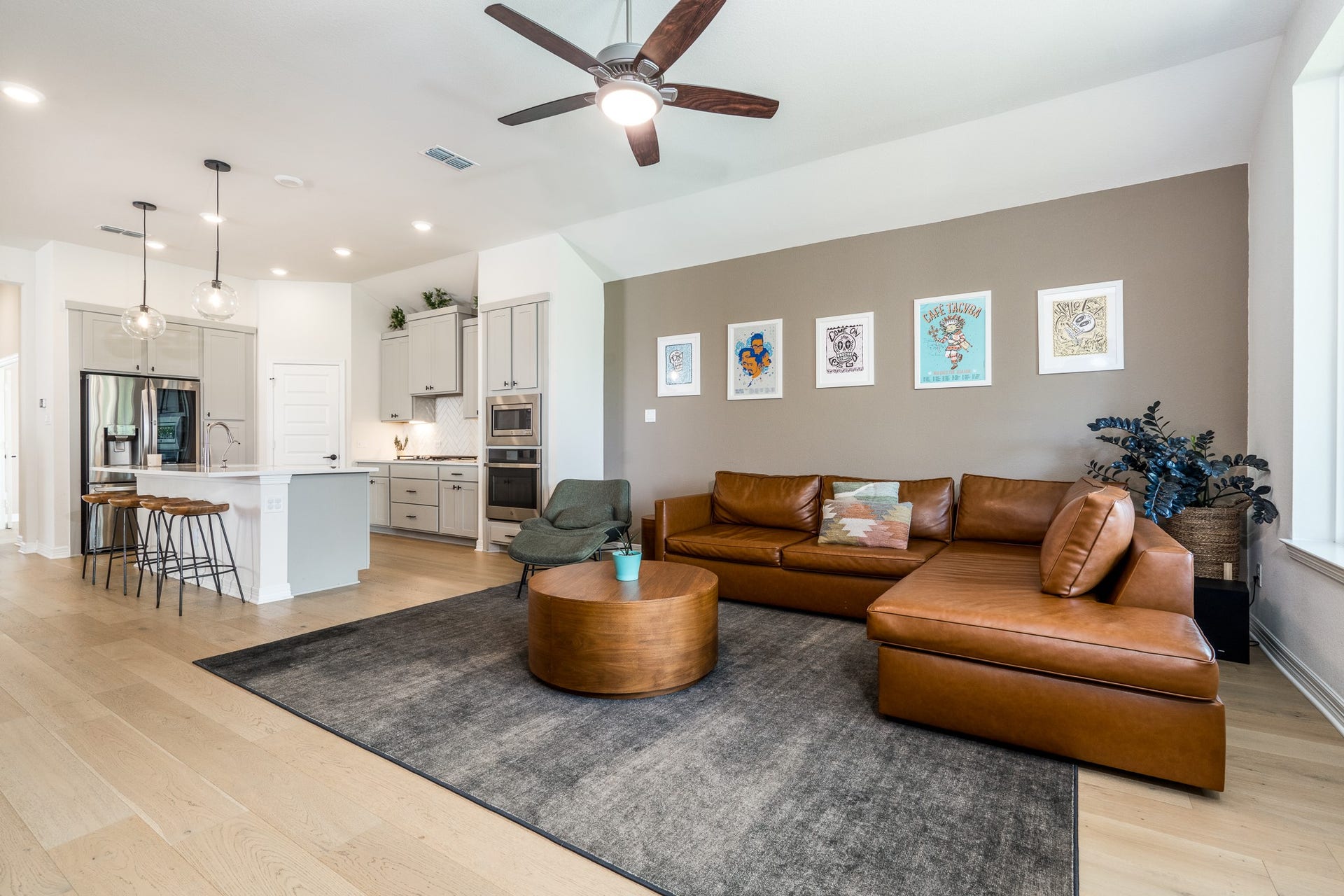 9403 Coleraine Court, Tomball, TX 77375 Living room area