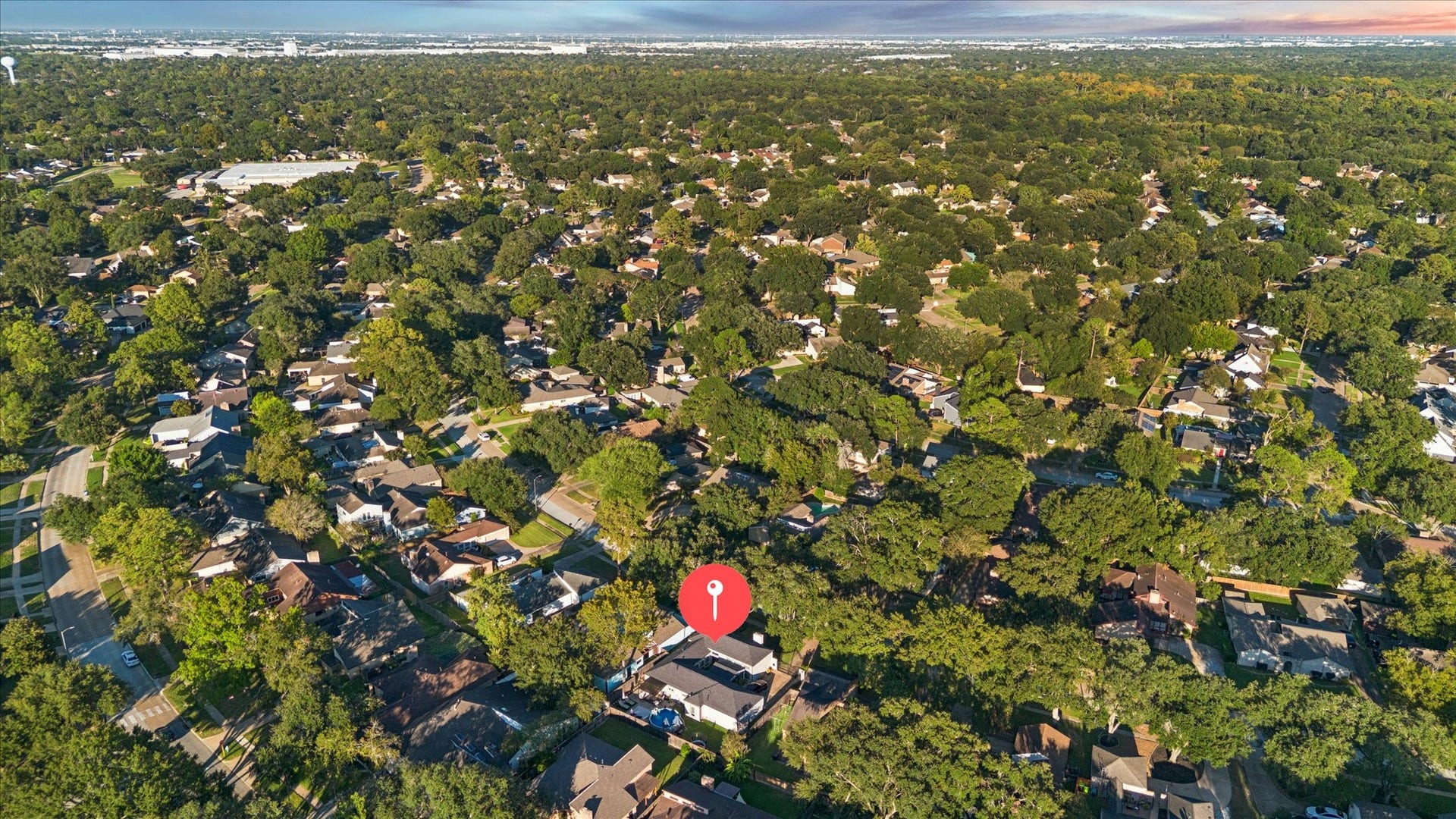4531 Turf Valley Drive, Houston, TX 77084 Located on a tree-lined street in Bear Creek Village