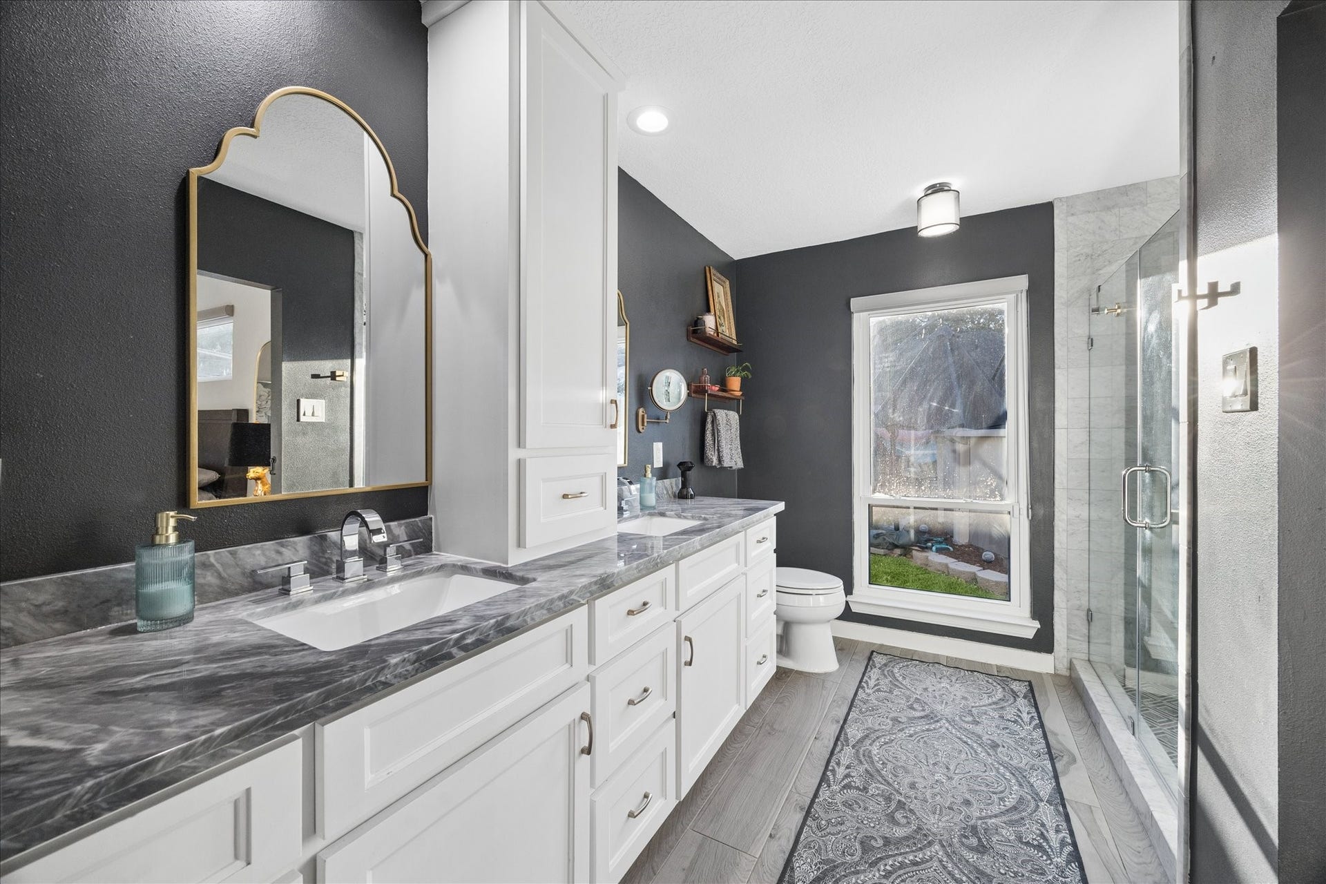 4531 Turf Valley Drive, Houston, TX 77084 Marble counters in primary bathroom