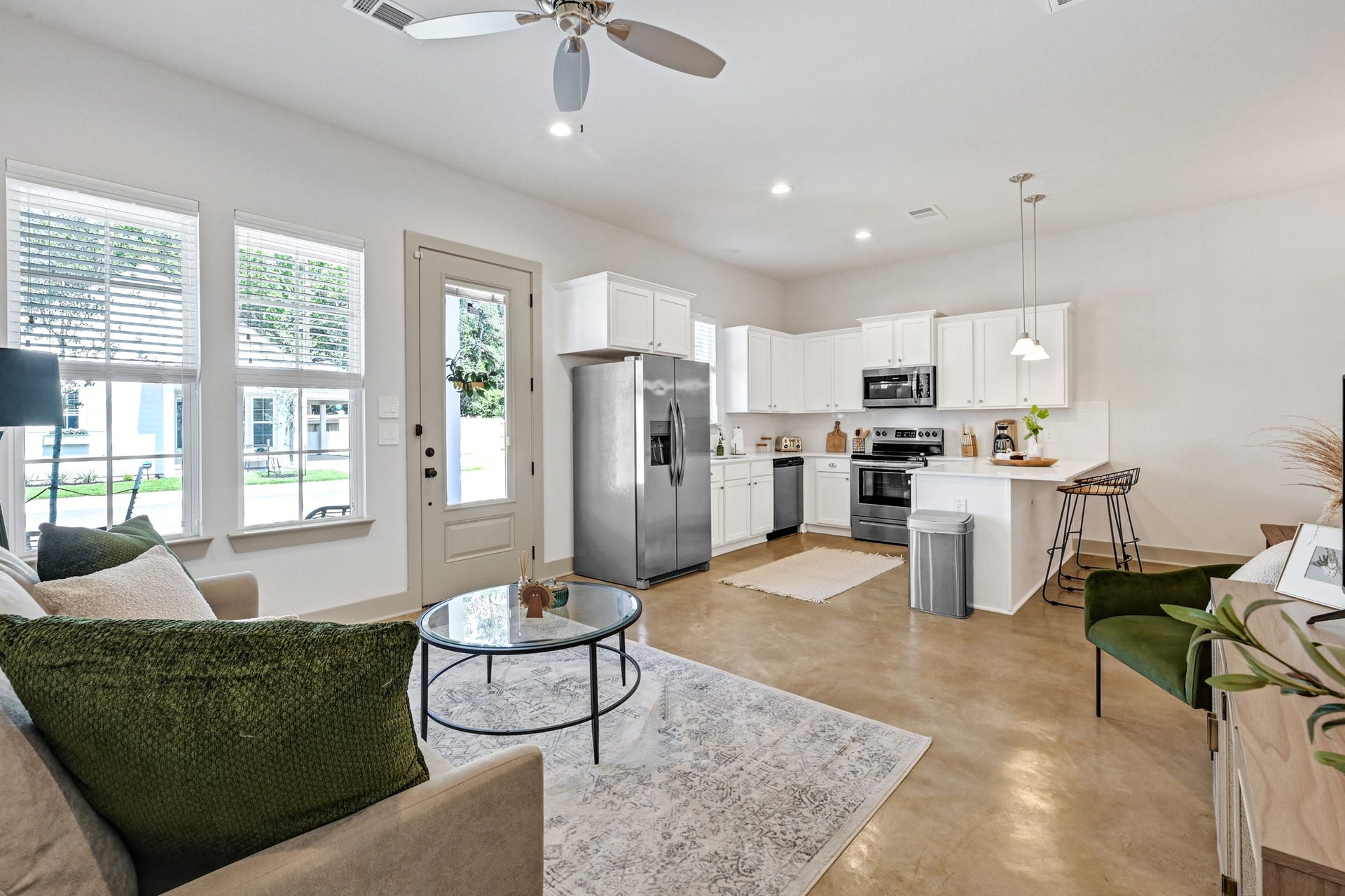 33455 Buckshot Ln Lane, #104, Magnolia, TX 77354 Spacious living, kitchen and dining area!
Model home.