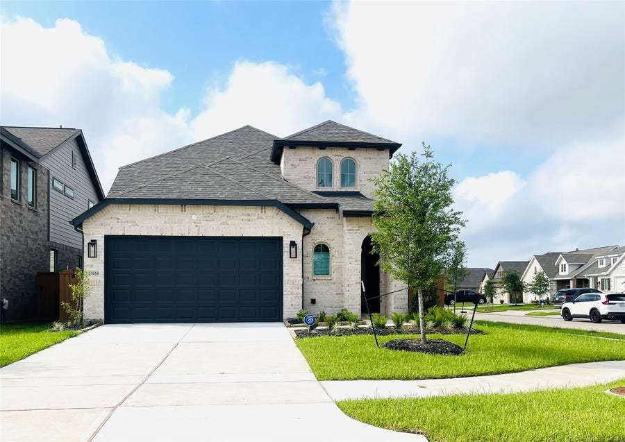 Property photo for 27039 Flower Isle Lane, Katy, TX