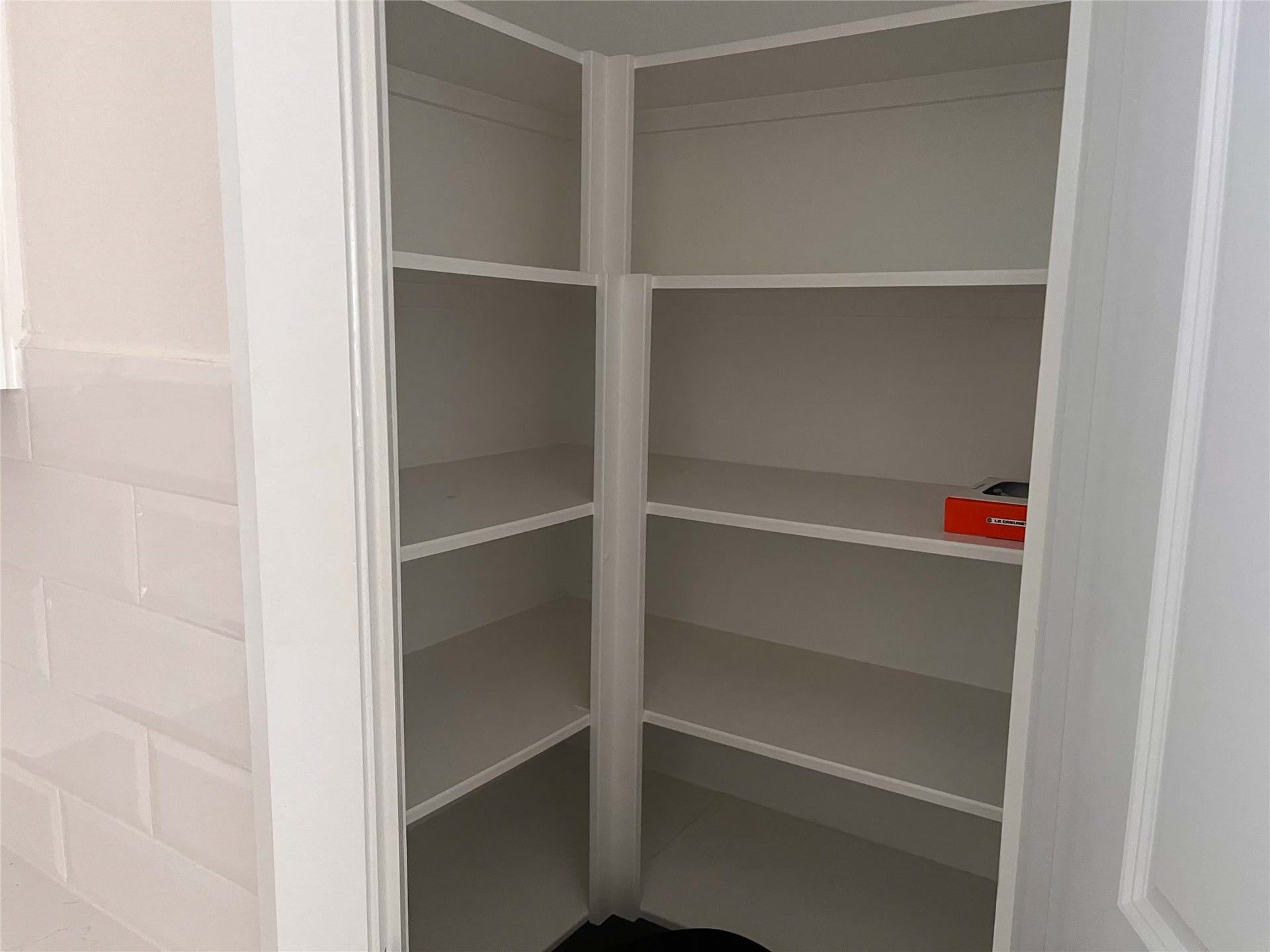 1408 W W 21st Street, #C, Houston, TX 77008 Pantry