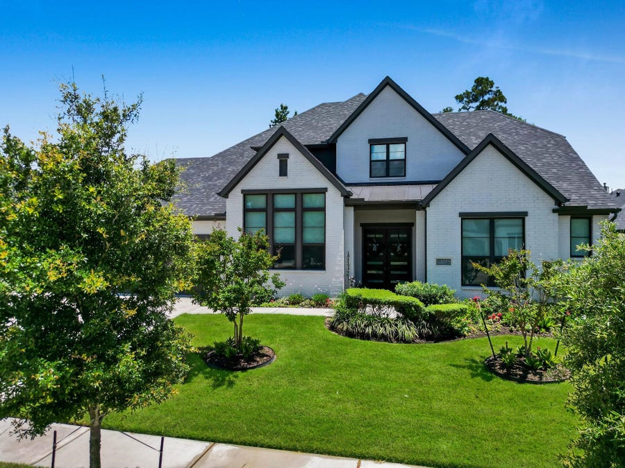 Property photo for 10095 S Goshawk Trail, Conroe, TX