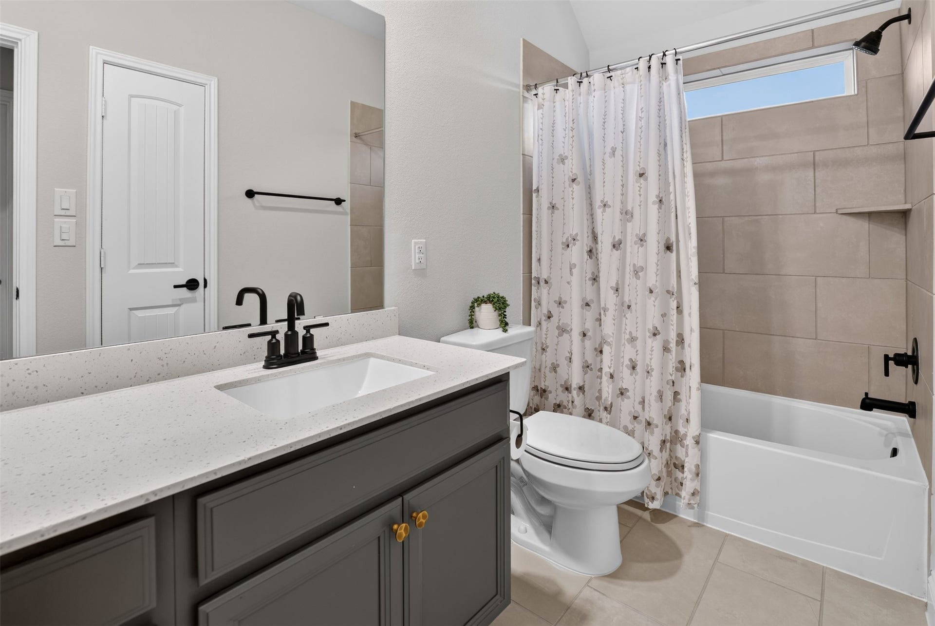 18207 W Shoreline Vista Lane, Cypress, TX 77433 18207 W Shoreline Vista Lane, Cypress, TX 77433