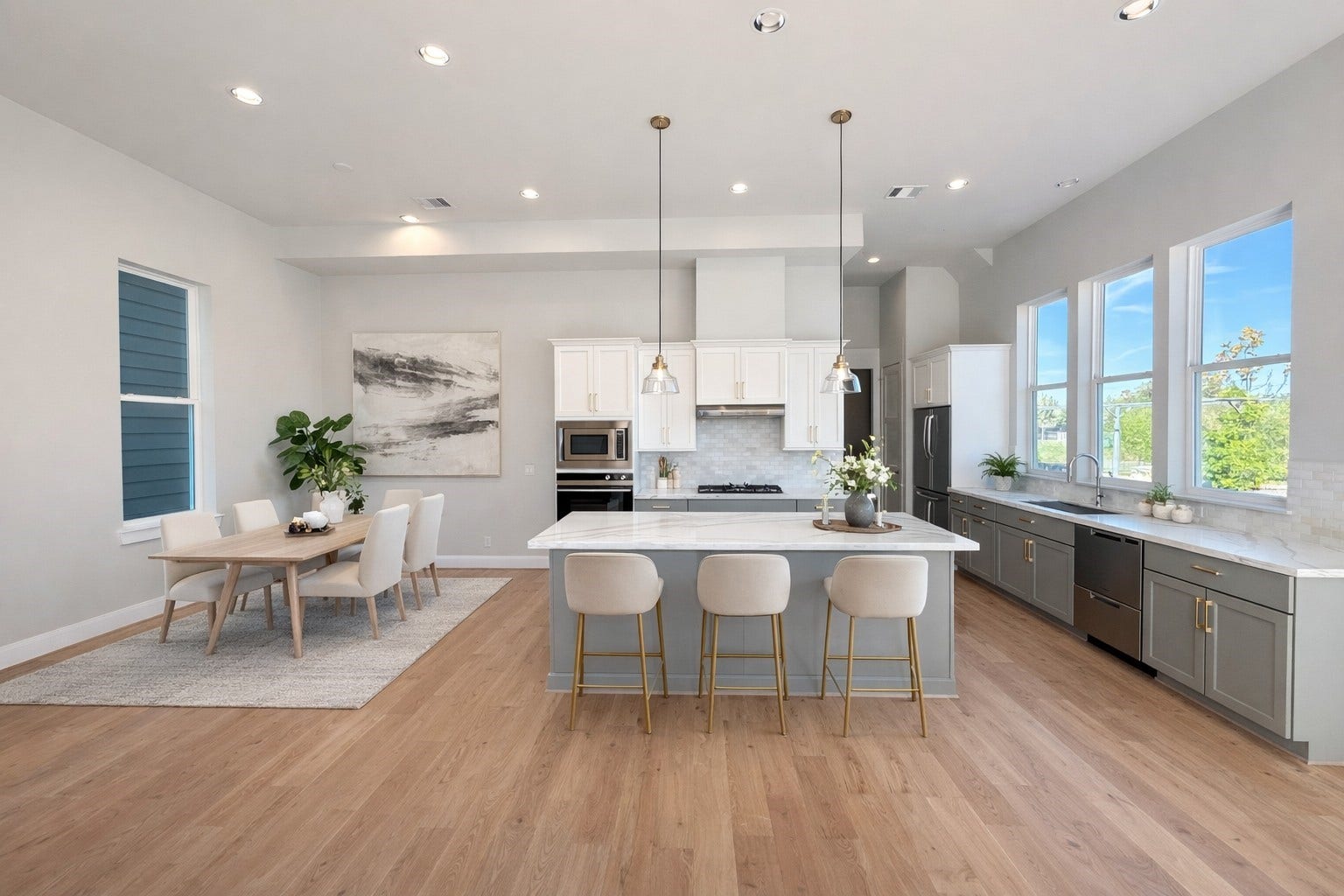 9803 Hope Harbor Lane, Houston, TX 77080 Avondale's Park and Trails are Next Door, so Great Light Comes into the Kitchen. European Style Cabinetry and Luxury Fisher Paykel Appliances