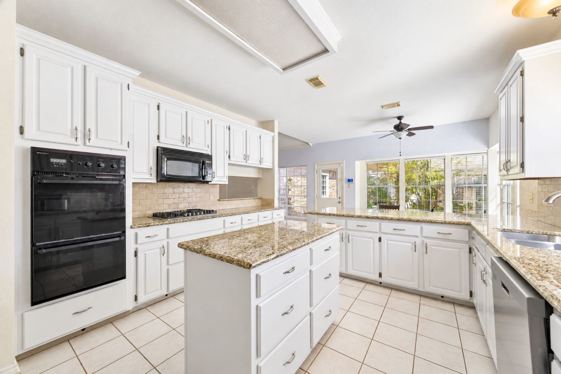 7015 GREATWOOD TRAILS COURT, Sugar Land, TX 77479 7015 GREATWOOD TRAILS COURT, Sugar Land, TX 77479