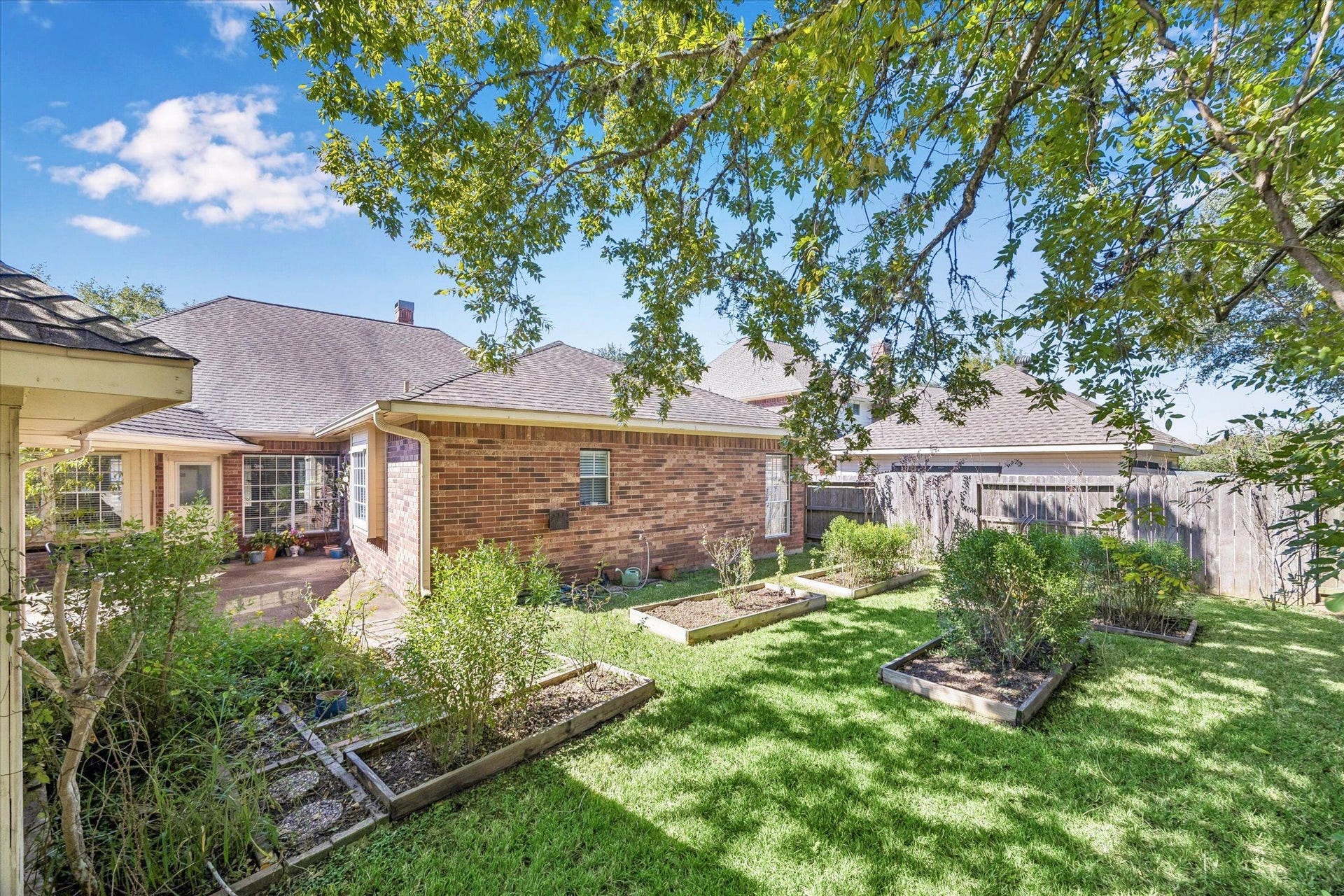 7015 GREATWOOD TRAILS COURT, Sugar Land, TX 77479 7015 GREATWOOD TRAILS COURT, Sugar Land, TX 77479