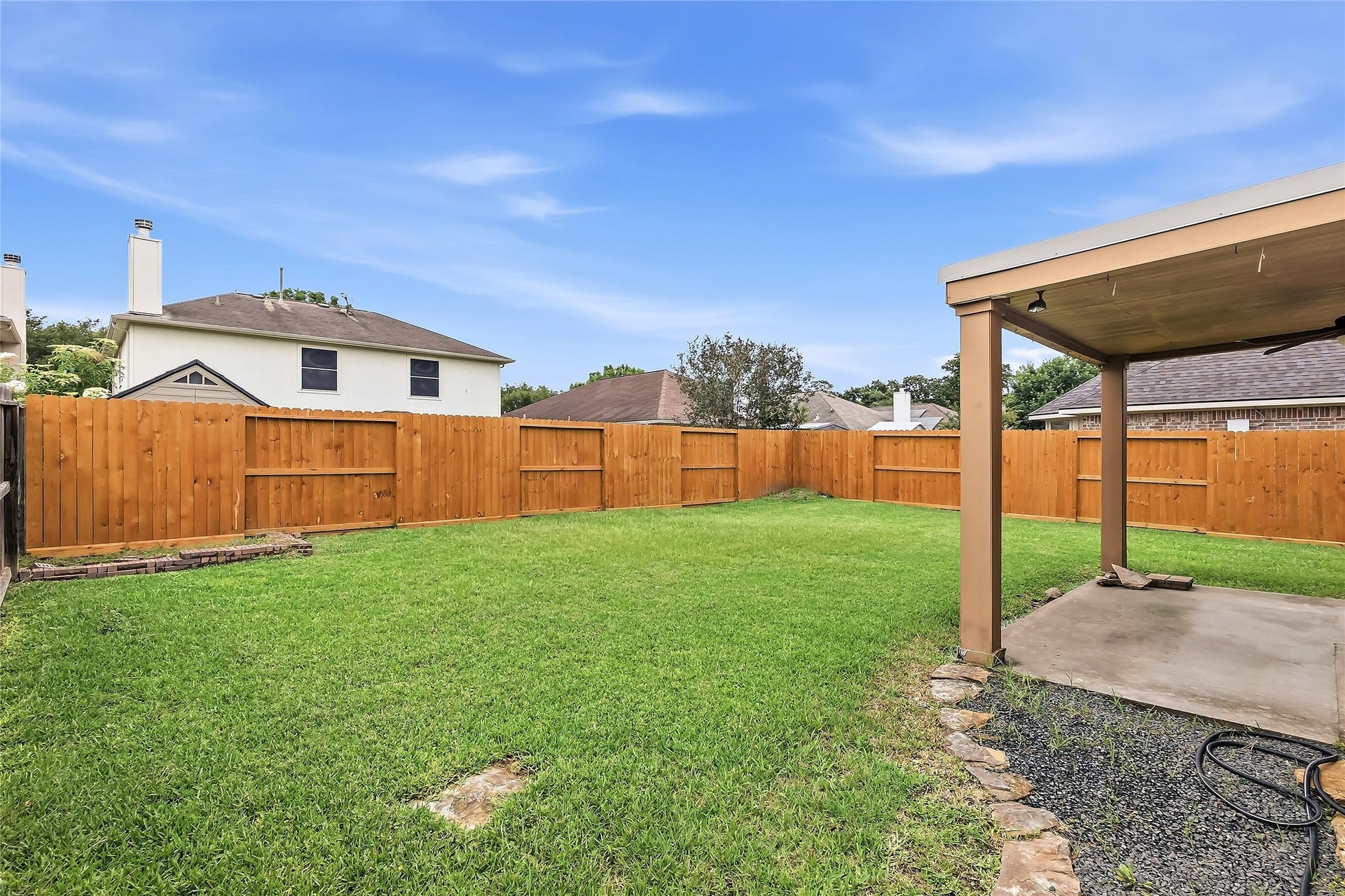 32014 Decker Oaks Drive, Pinehurst, TX 77362 32014 Decker Oaks Drive, Pinehurst, TX 77362
