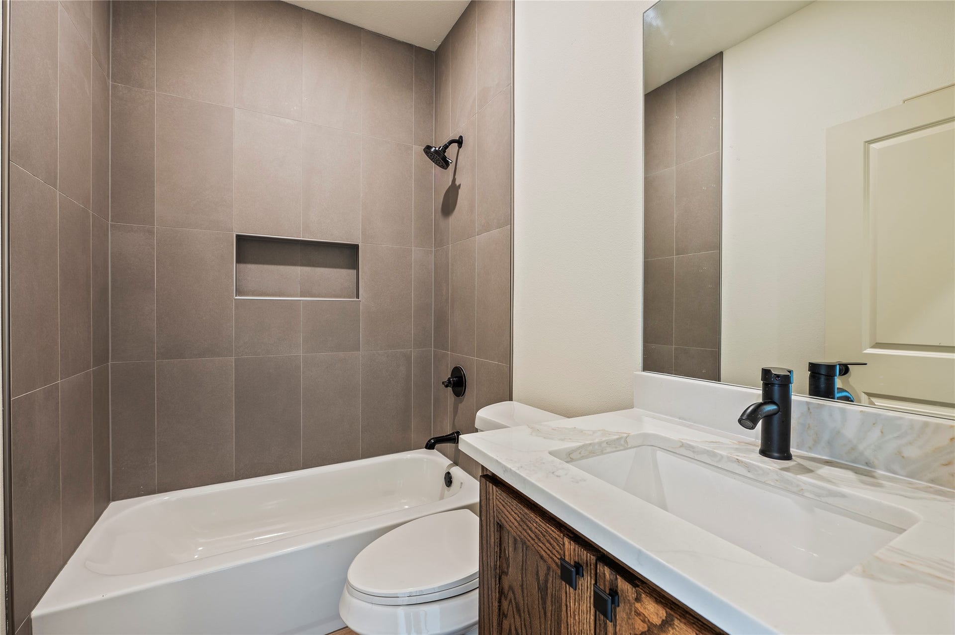 15134 Water Oak Way, Santa Fe, TX 77517 15134 Water Oak Way, Santa Fe, TX 77517