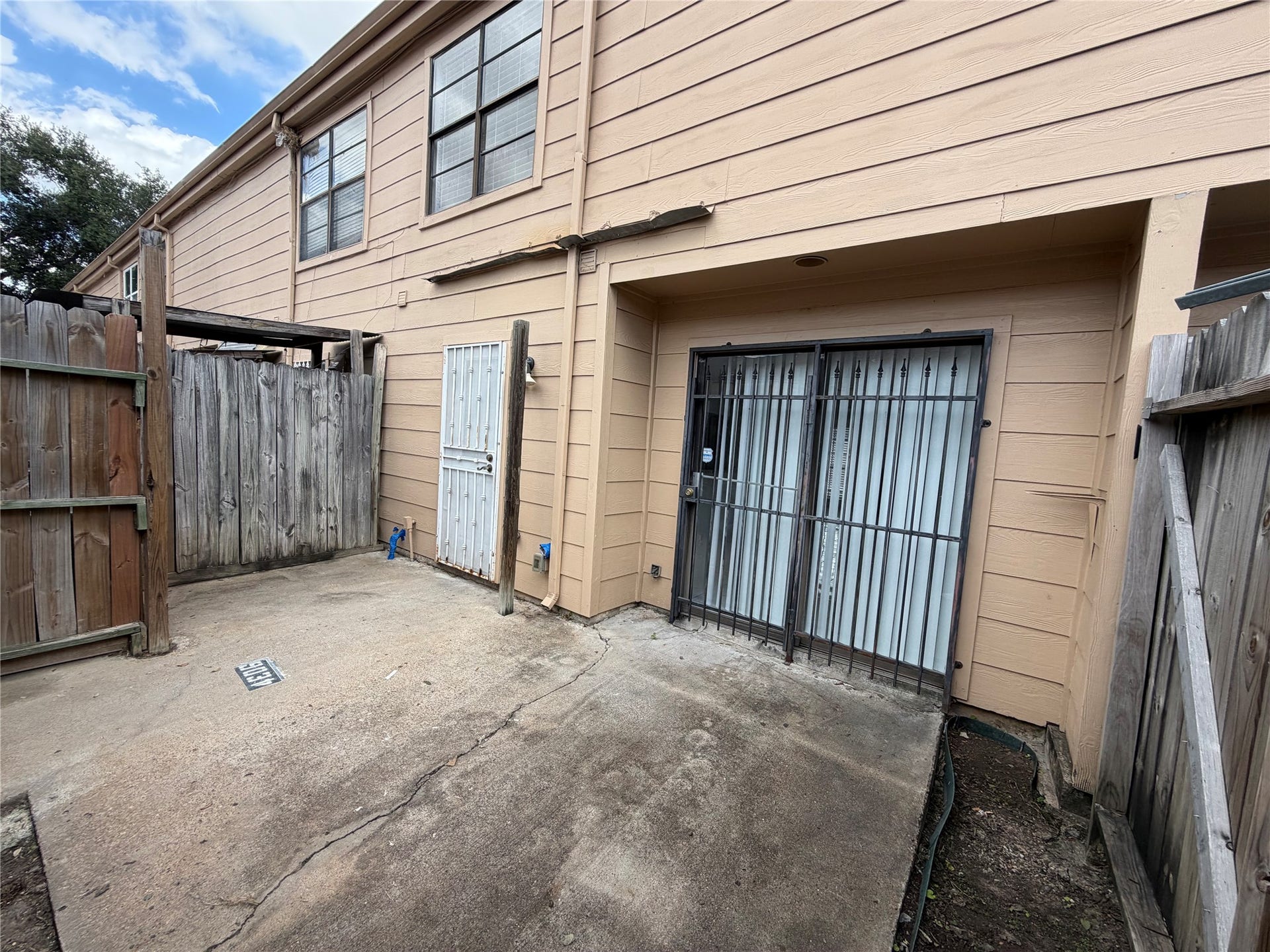 9901 Sharpcrest Street, #E6, Houston, TX 77036 9901 Sharpcrest Street, #E6, Houston, TX 77036