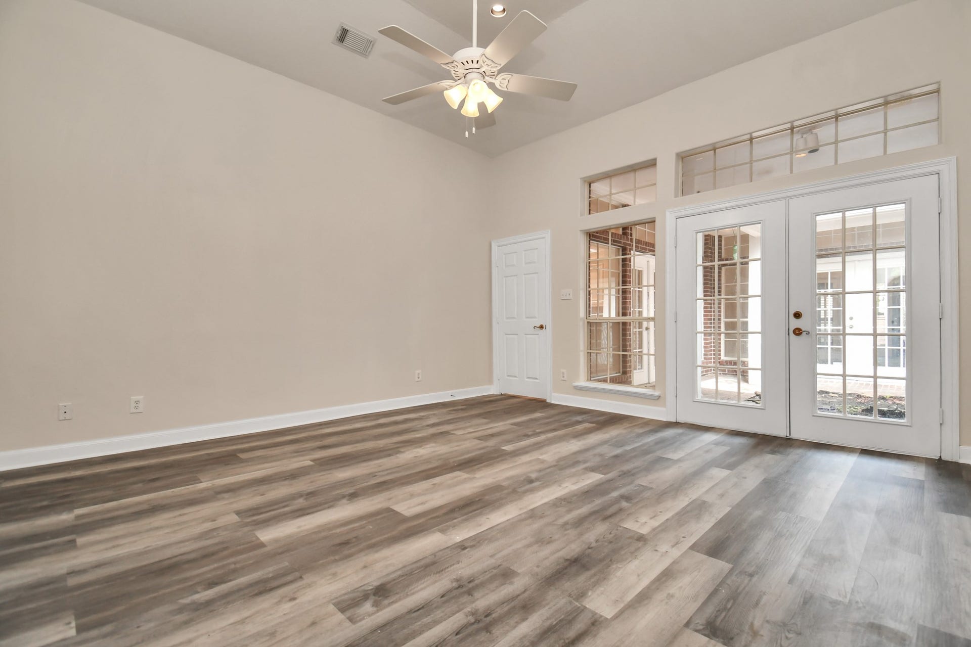 4727 Cashel Castle Drive, Houston, TX 77069 4727 Cashel Castle Drive, Houston, TX 77069