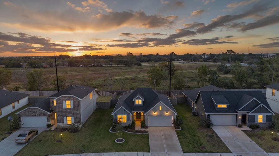 Property photo for 2804 Willow Gulch Way, Rosenberg, TX