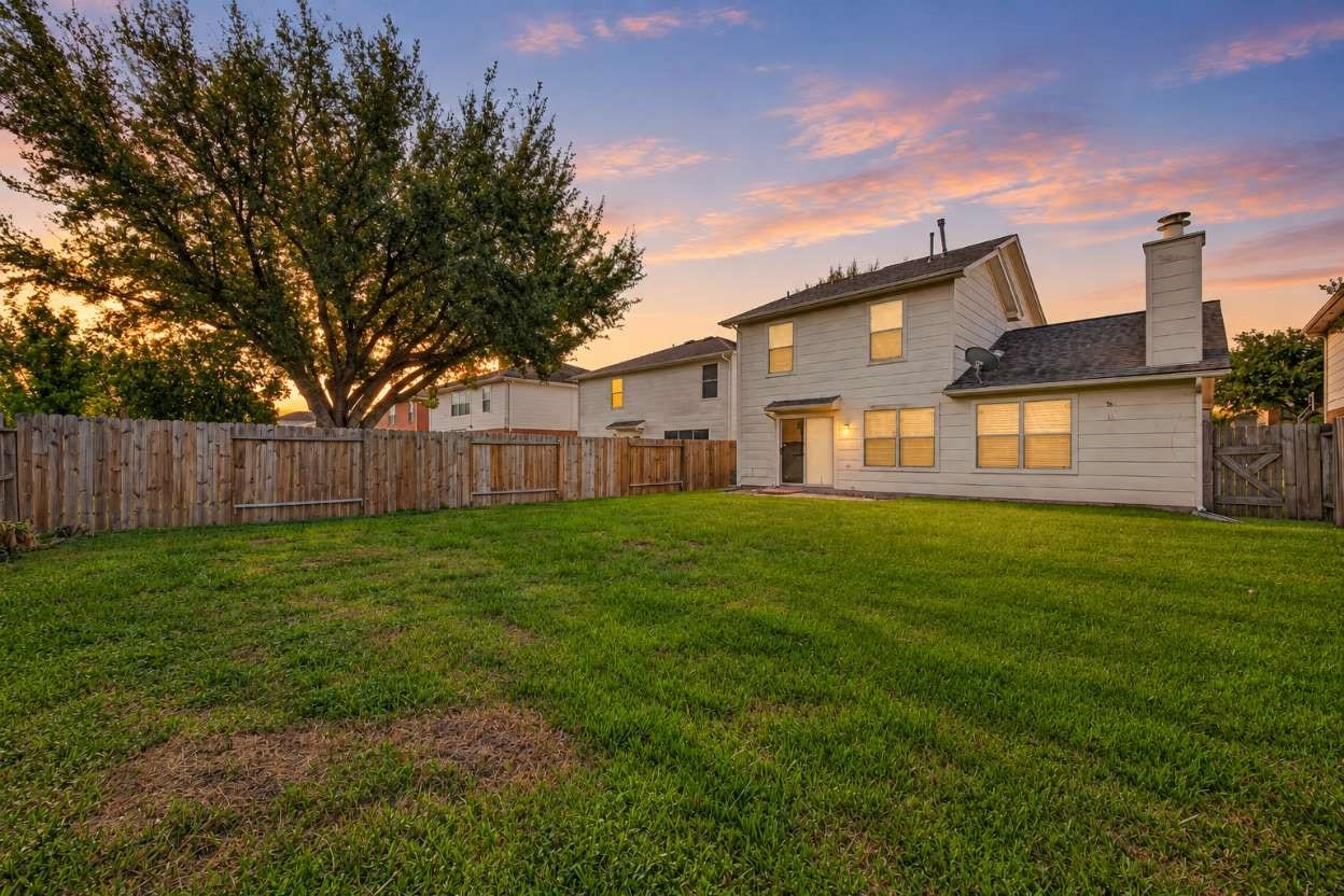 spacious backyard to play and relax