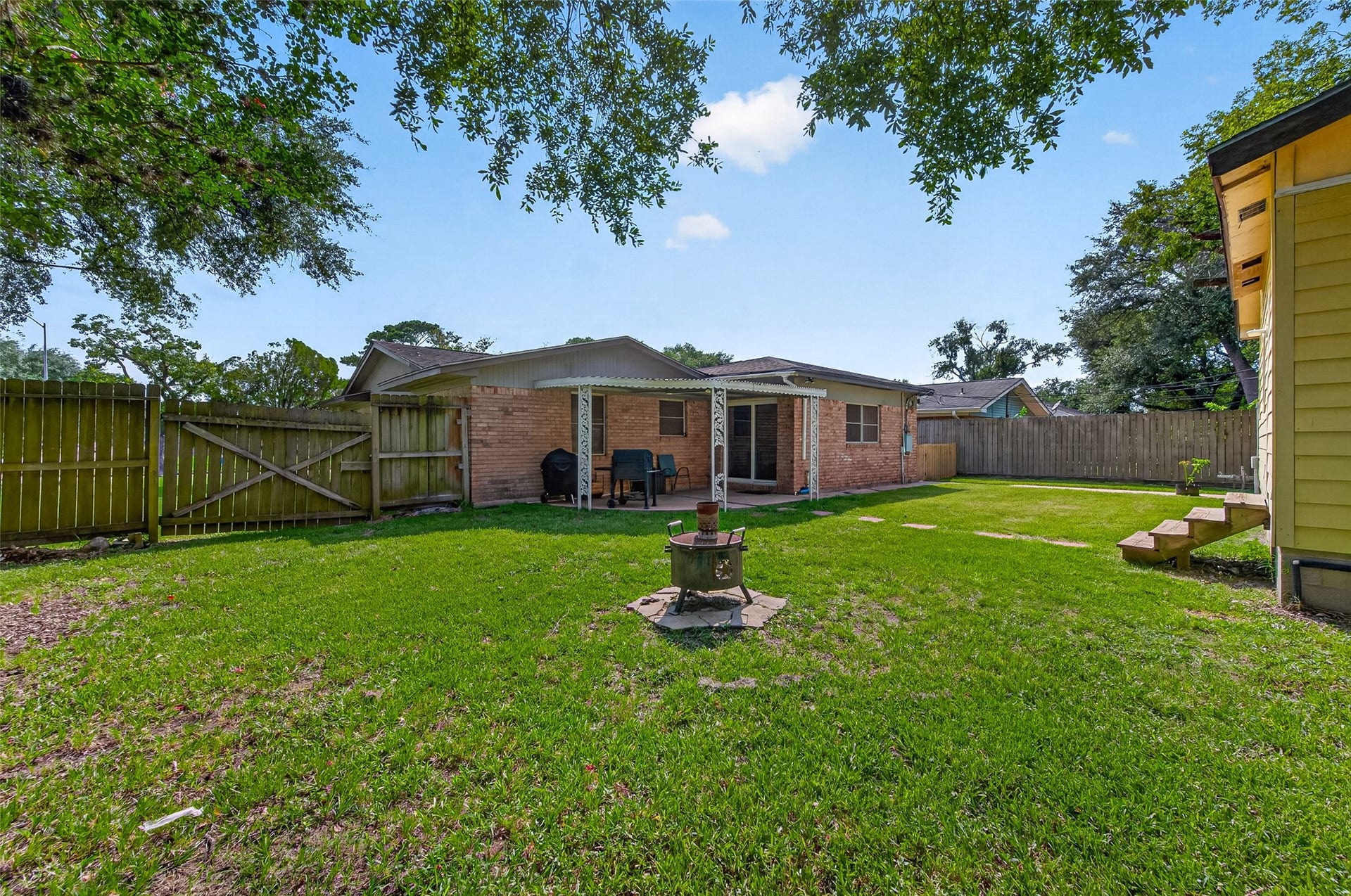 10635 Seaford Drive, Houston, TX 77089 10635 Seaford Drive, Houston, TX 77089