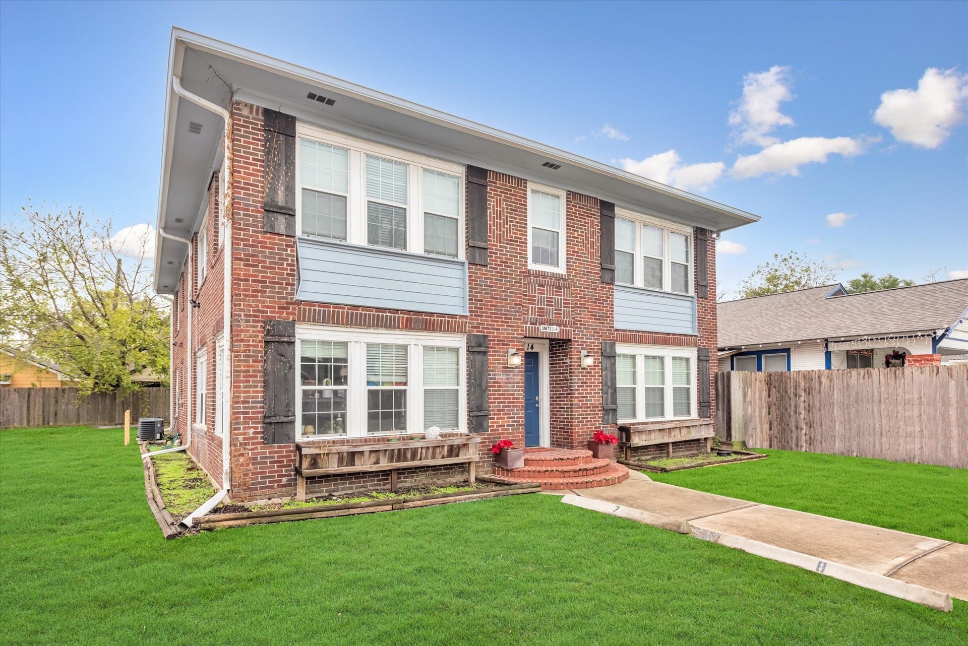4114 Lamar Street, Houston, TX 77023 4114 Lamar Street, Houston, TX 77023