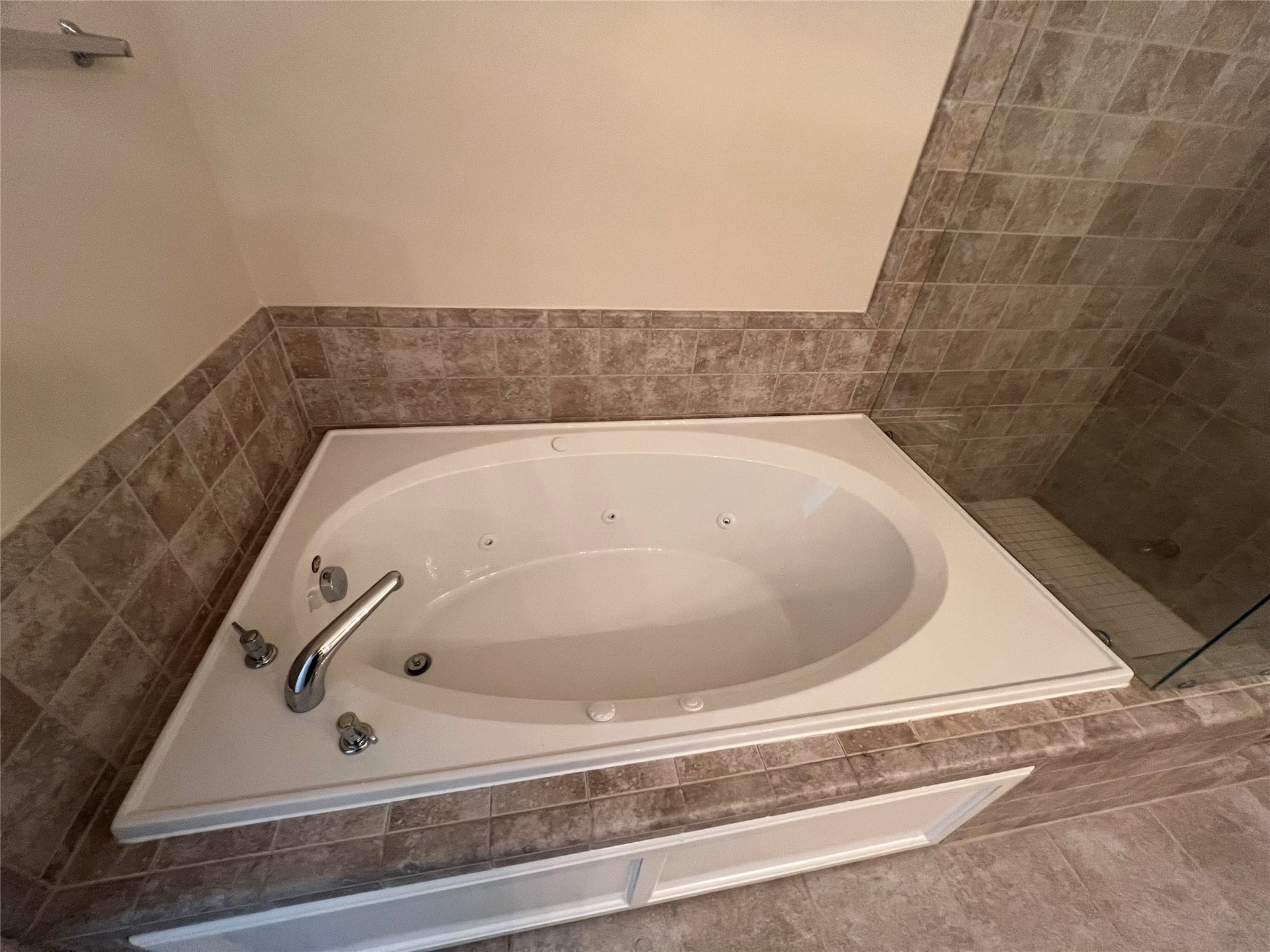 2710 Hullsmith Drive, #404, Houston, TX 77063 2710 Hullsmith Drive, #404, Houston, TX 77063
