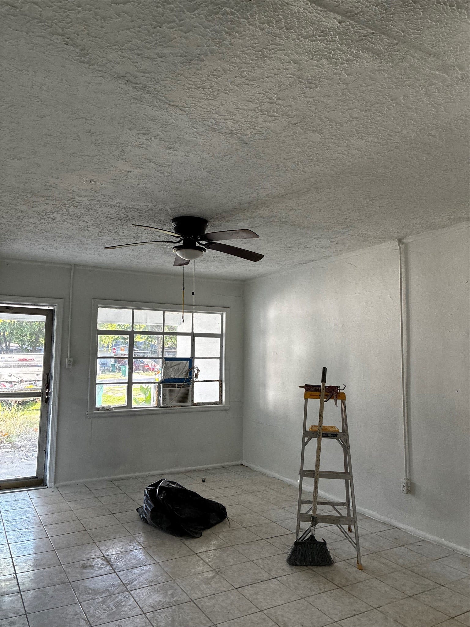 915 Anthony Court, Pasadena, TX 77506 915 Anthony Court, Pasadena, TX 77506