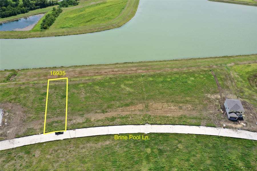 Property photo for 16935 Brine Pool Lane, Crosby, TX