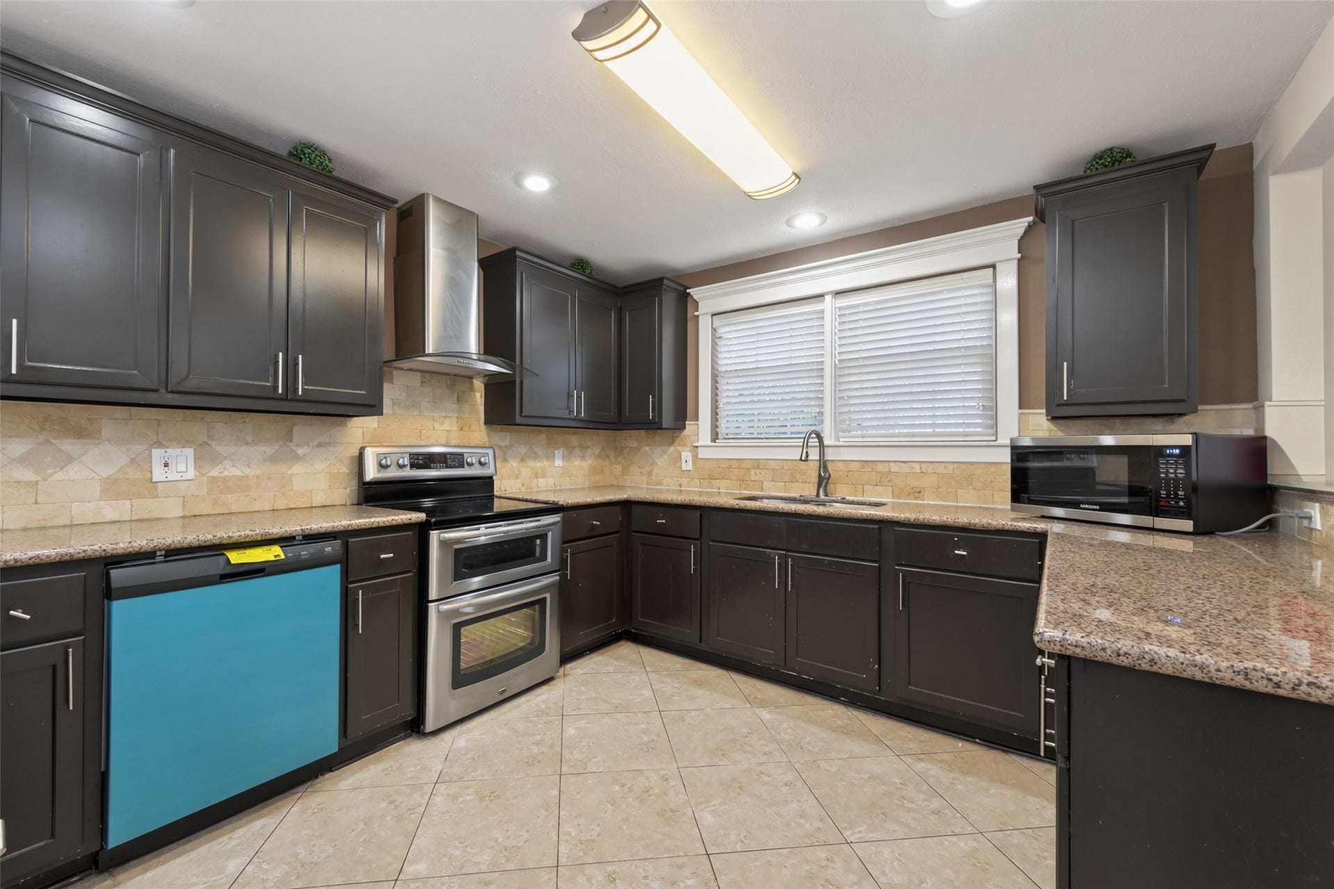13703 Templar Lane, Sugar Land, TX 77498 13703 Templar Lane, Sugar Land, TX 77498