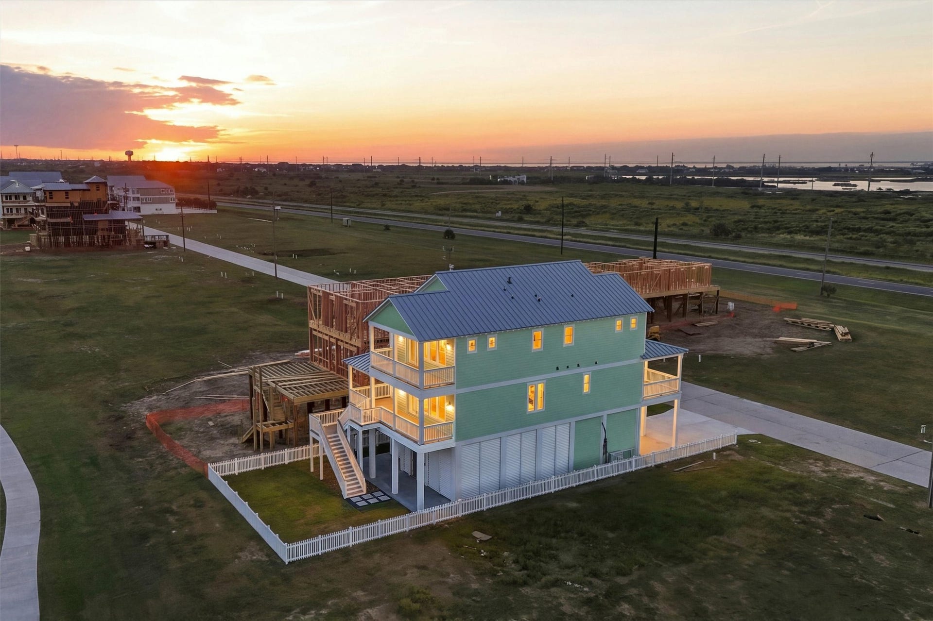 11327 Starfish Drive, Galveston, TX 77554 11327 Starfish Drive, Galveston, TX 77554
