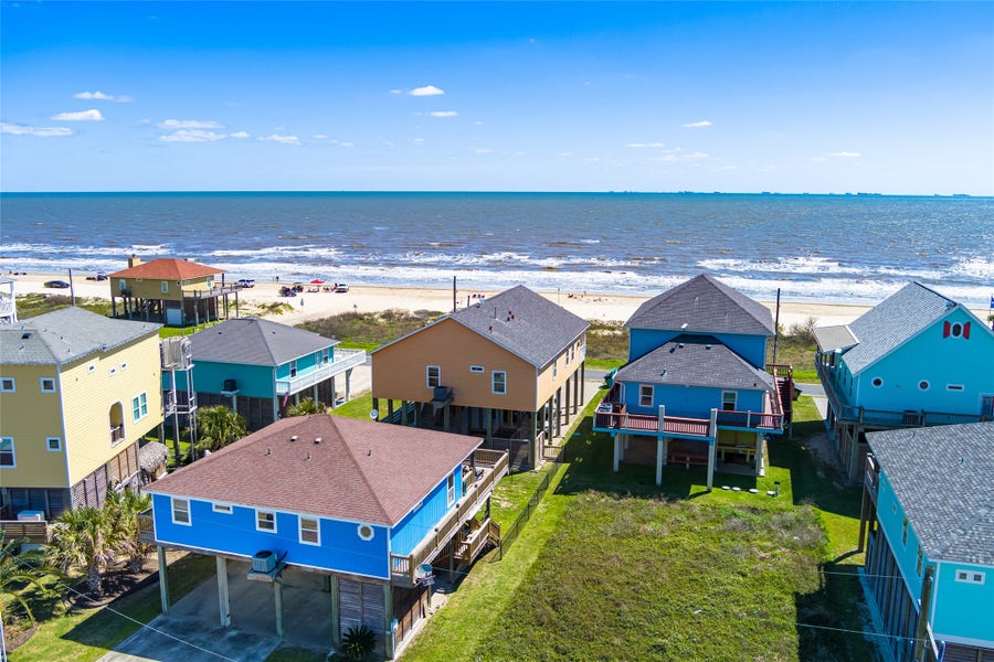 Property photo for 2592 Whitecap, Crystal Beach, TX