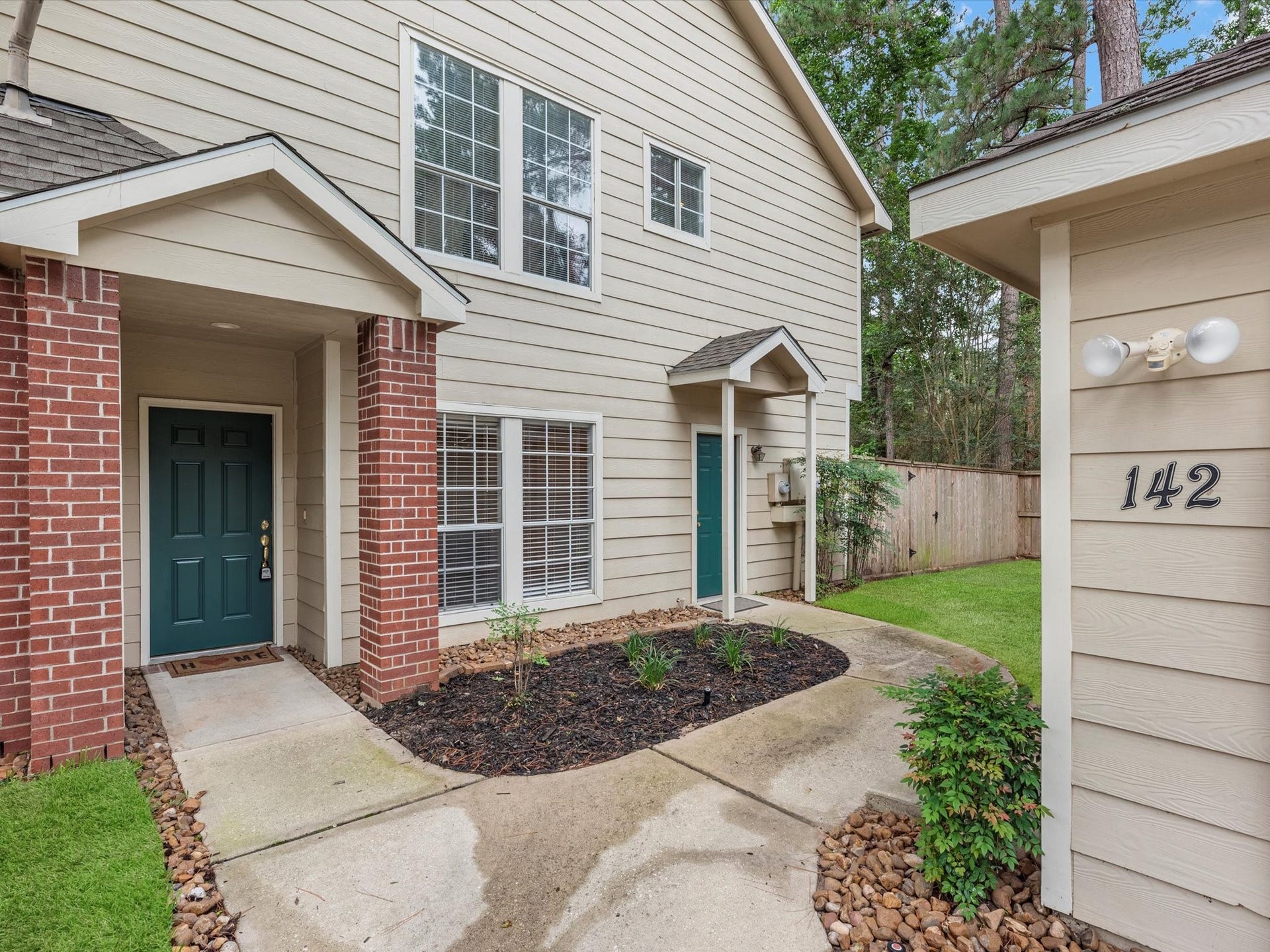 142 N Magnolia Pond Place, The Woodlands, TX 77381 142 N Magnolia Pond Place, The Woodlands, TX 77381
