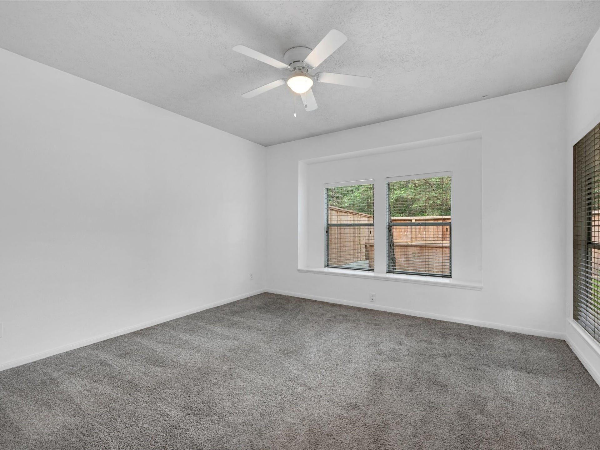 142 N Magnolia Pond Place, The Woodlands, TX 77381 142 N Magnolia Pond Place, The Woodlands, TX 77381