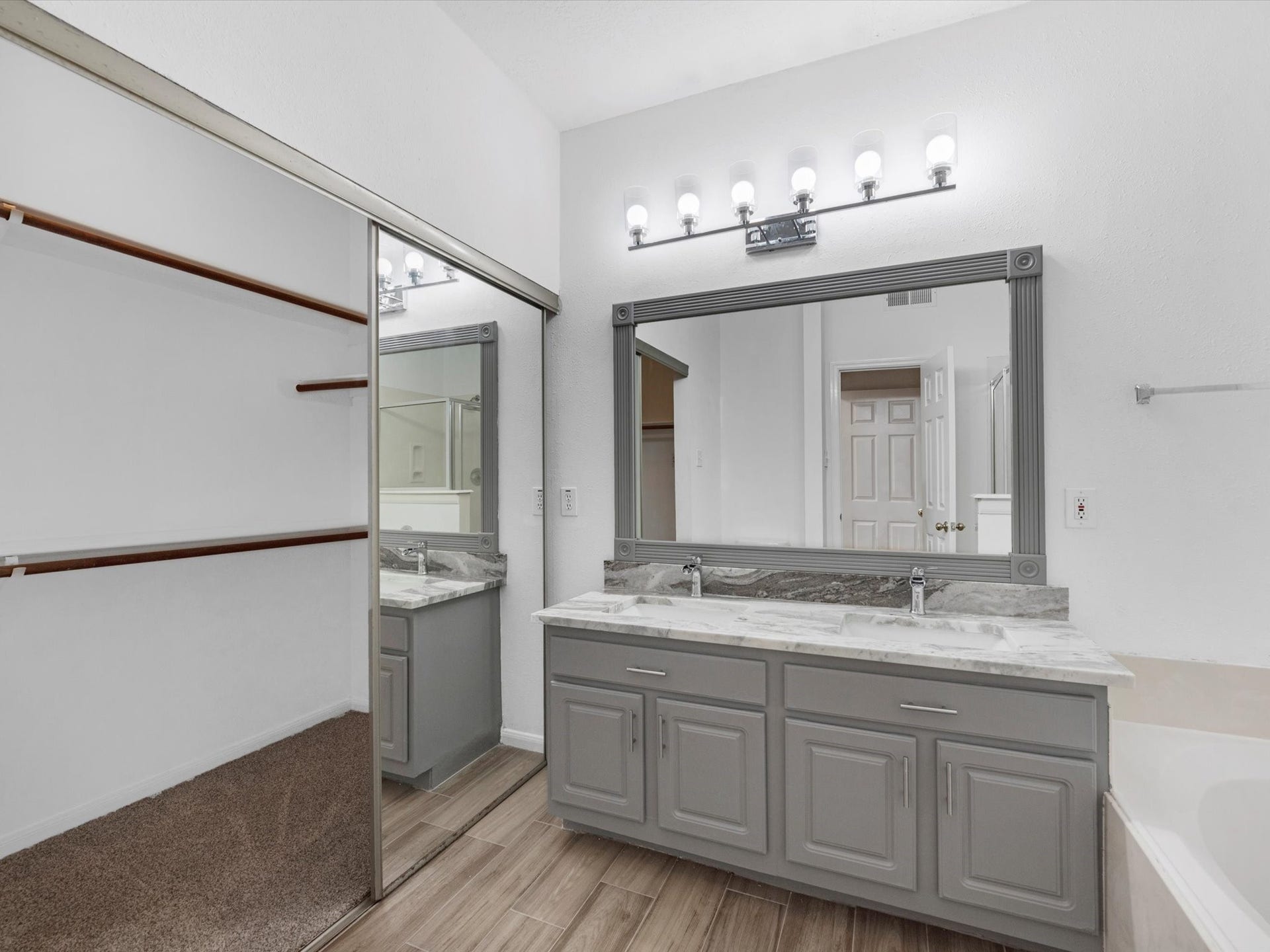 142 N Magnolia Pond Place, The Woodlands, TX 77381 142 N Magnolia Pond Place, The Woodlands, TX 77381