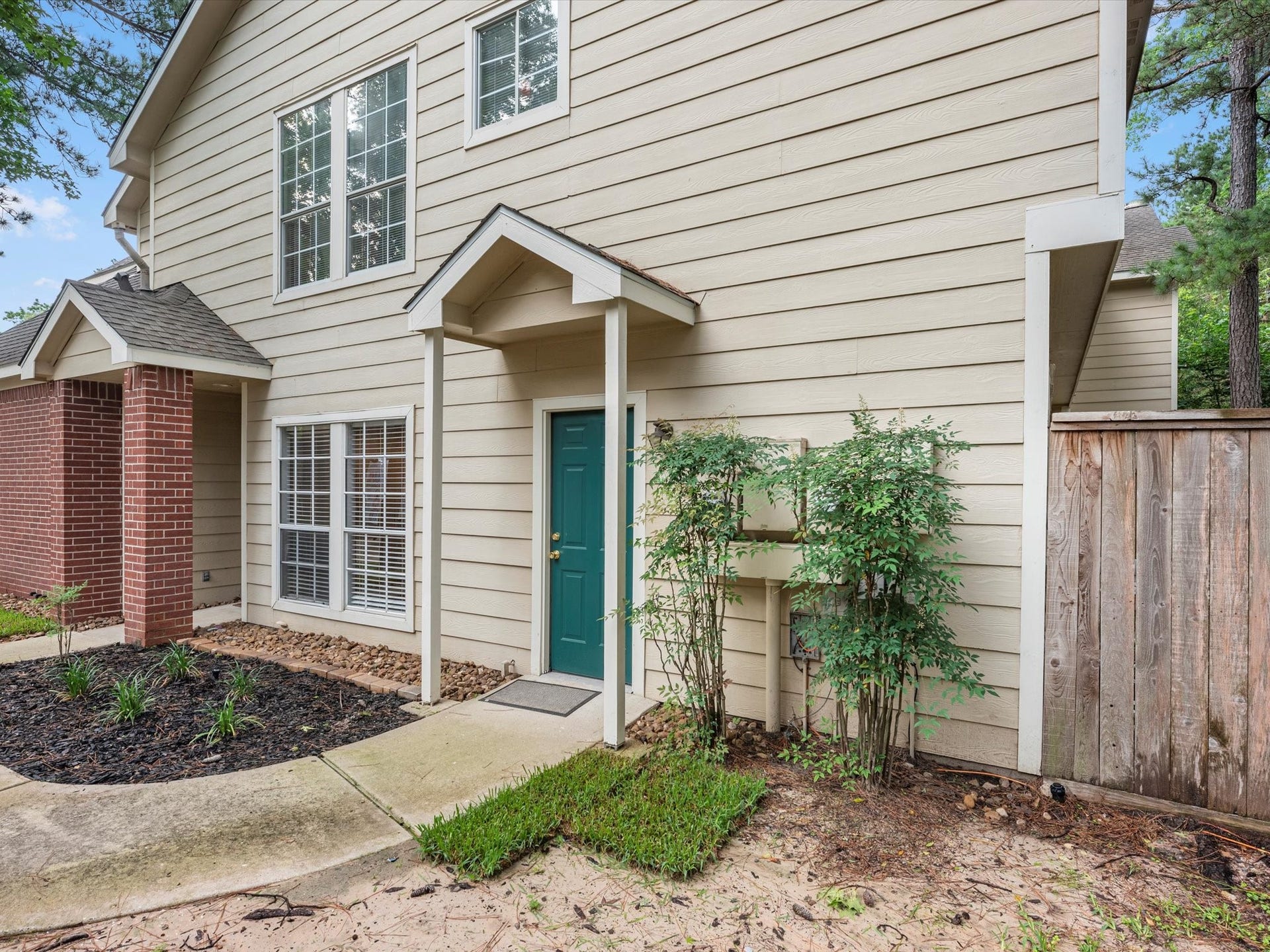 142 N Magnolia Pond Place, The Woodlands, TX 77381 142 N Magnolia Pond Place, The Woodlands, TX 77381