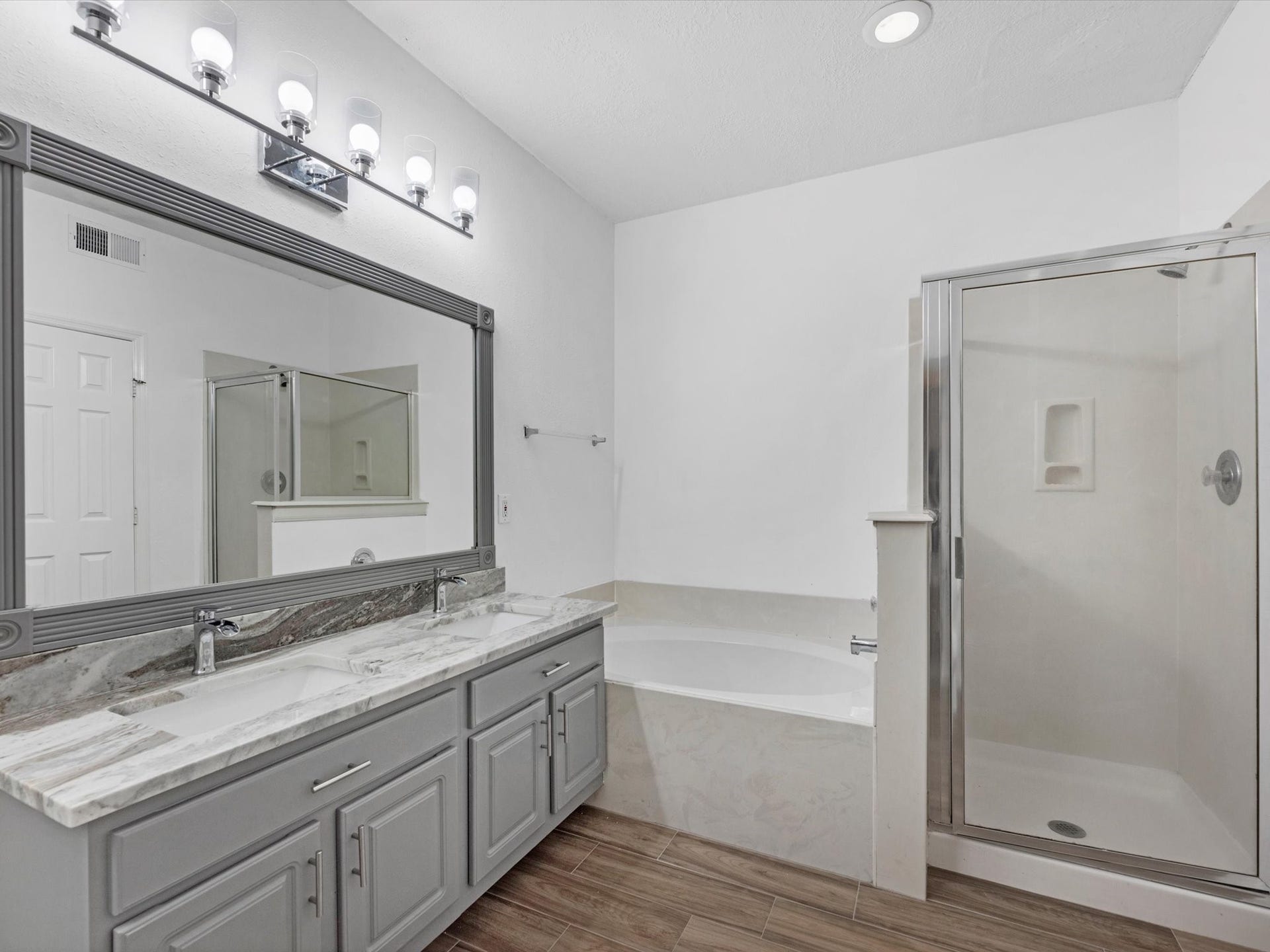 142 N Magnolia Pond Place, The Woodlands, TX 77381 142 N Magnolia Pond Place, The Woodlands, TX 77381