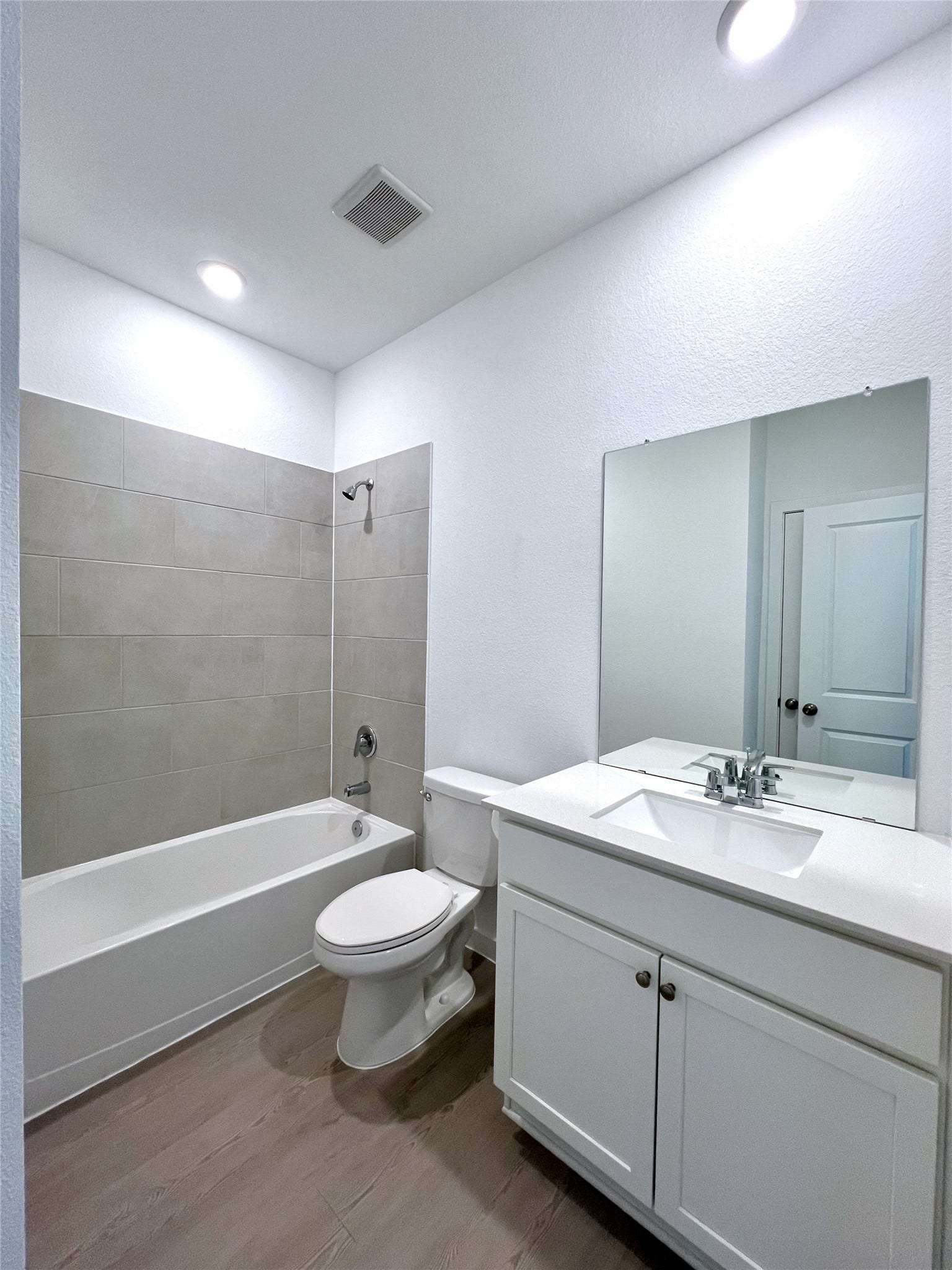 10615 Summers Way, Beasley, TX 77417 Second Bath