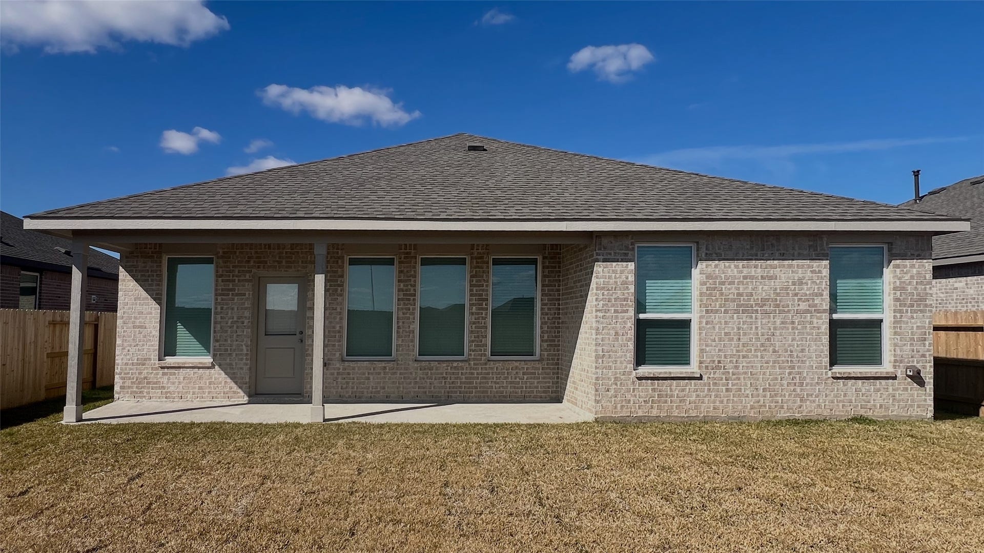 10615 Summers Way, Beasley, TX 77417 Back Patio