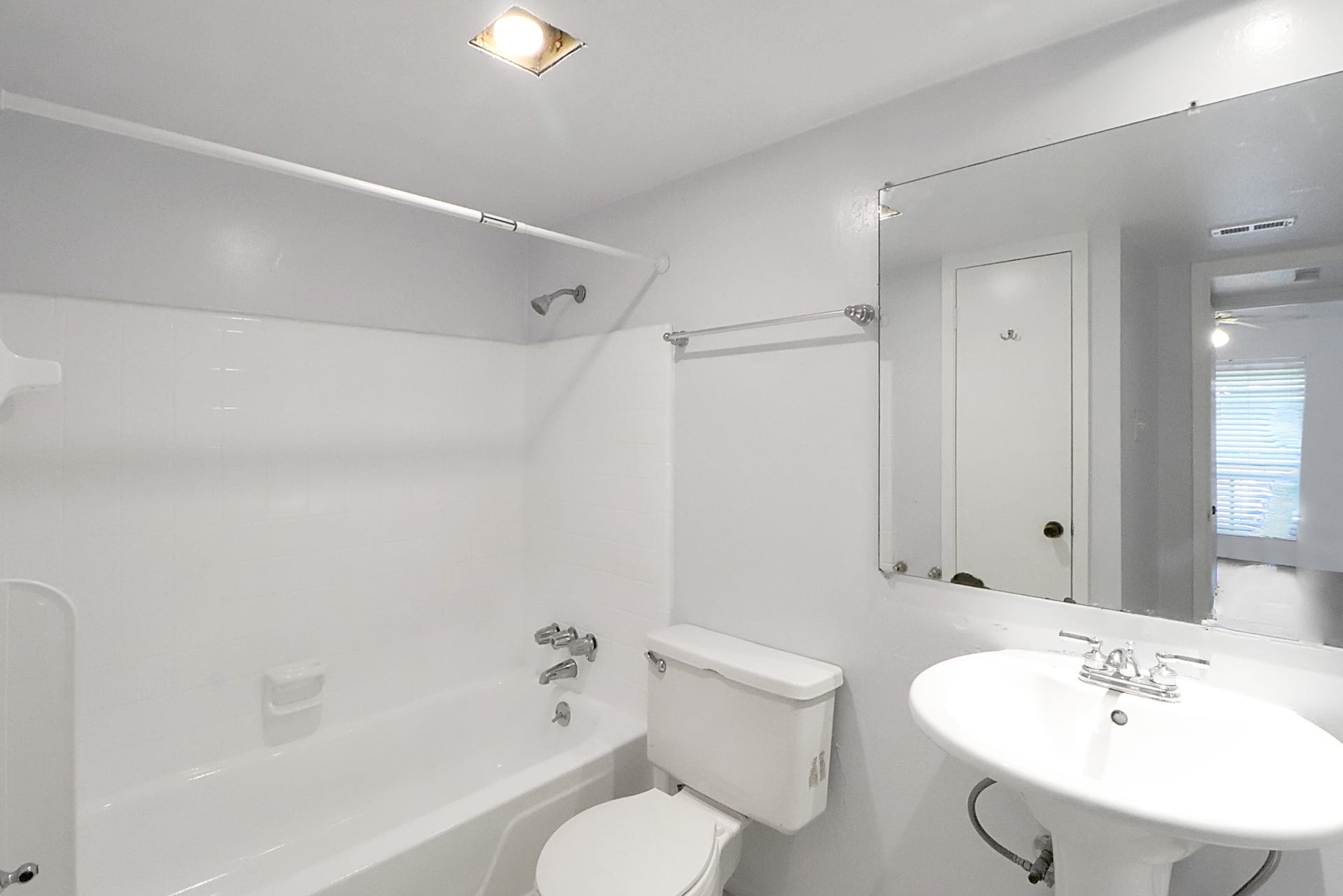 5929 Queensloch Drive, #234, Houston, TX 77096 5929 Queensloch Drive, #234, Houston, TX 77096