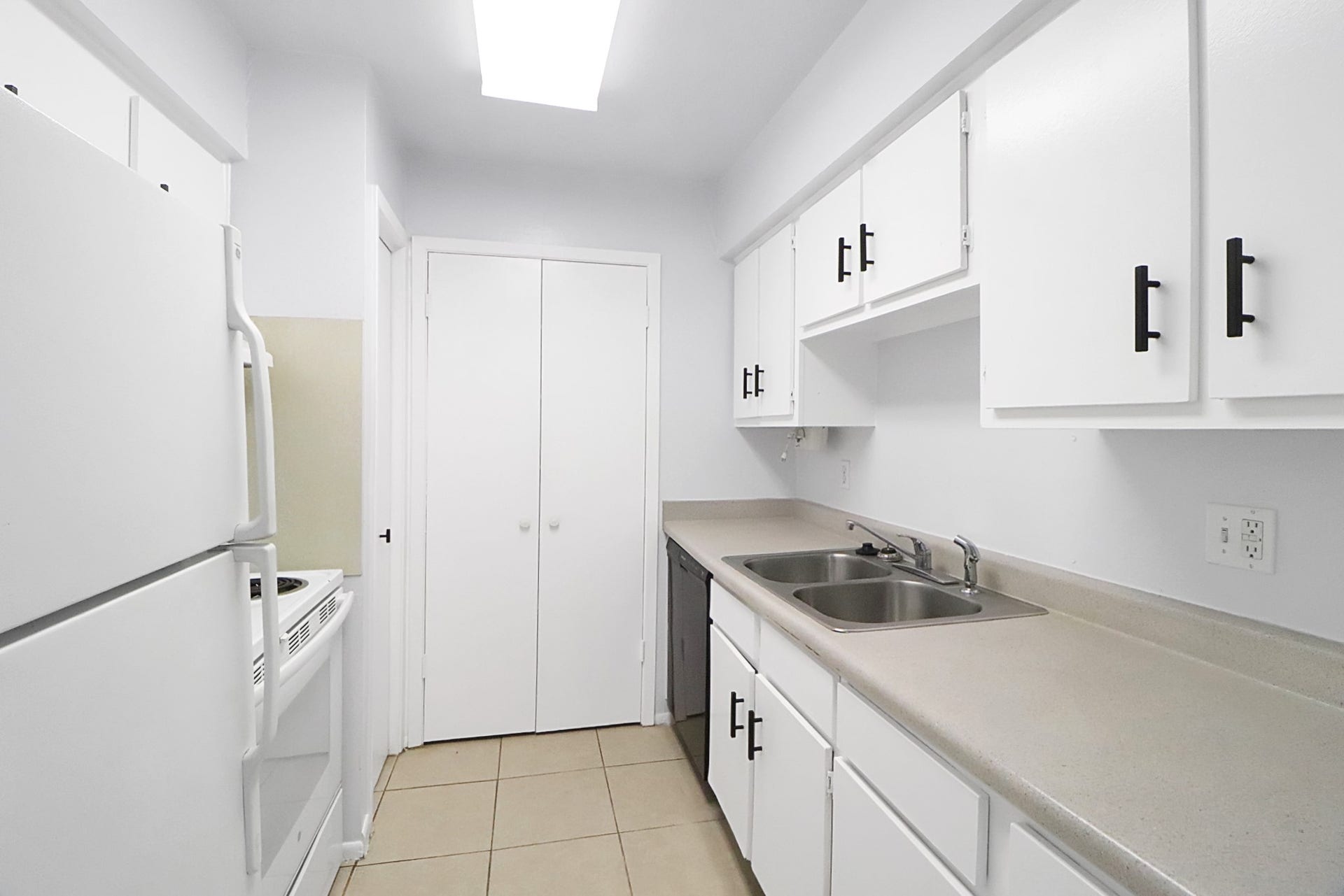 5929 Queensloch Drive, #234, Houston, TX 77096 5929 Queensloch Drive, #234, Houston, TX 77096