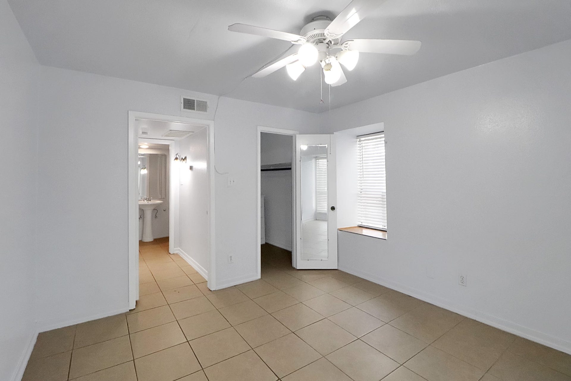 5929 Queensloch Drive, #234, Houston, TX 77096 5929 Queensloch Drive, #234, Houston, TX 77096