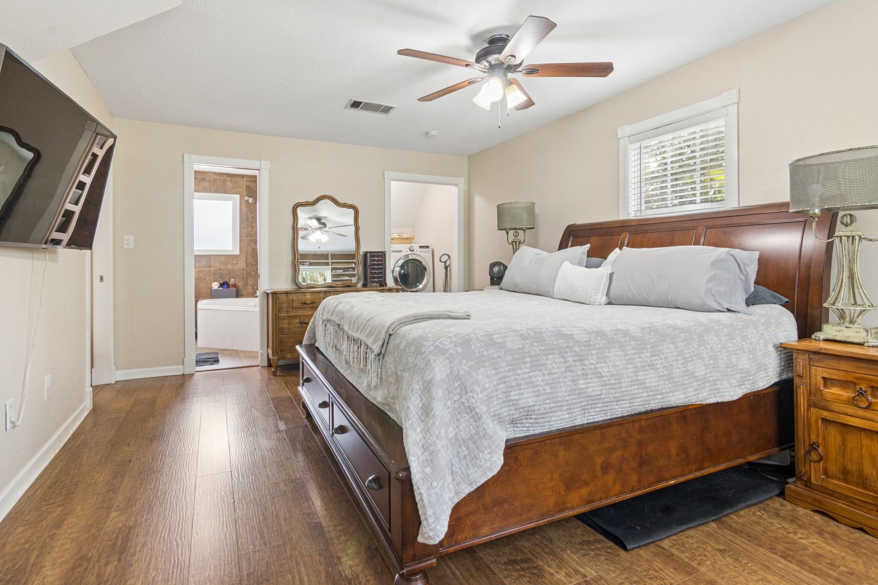 5443 Appleblossom Lane, Friendswood, TX 77546 5443 Appleblossom Lane, Friendswood, TX 77546