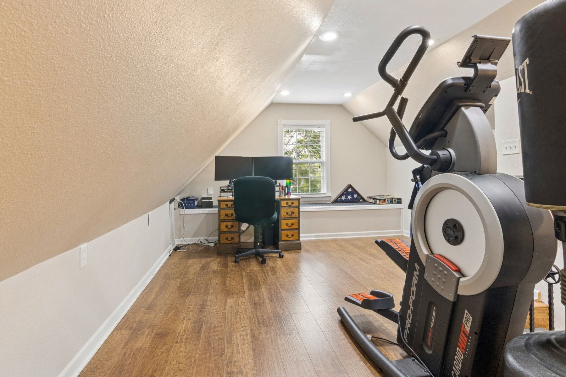 5443 Appleblossom Lane, Friendswood, TX 77546 Third level built out for more space.