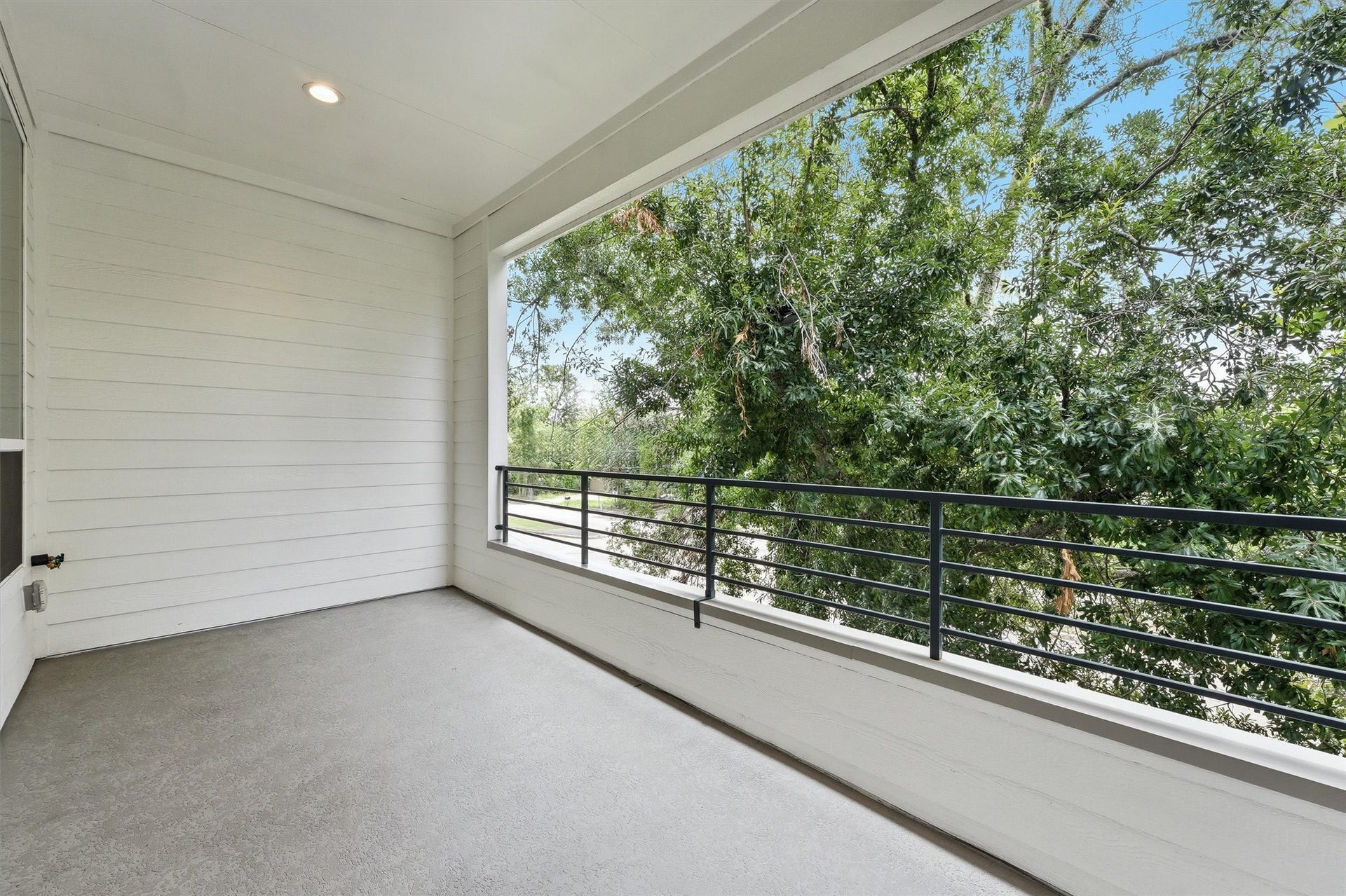 4832 Pinemont Drive, Houston, TX 77092 4832 Pinemont Drive, Houston, TX 77092