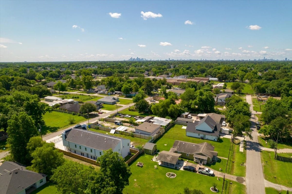 8323 Observatory Street, #A/B, Houston, TX 77088 8323 Observatory Street, #A/B, Houston, TX 77088