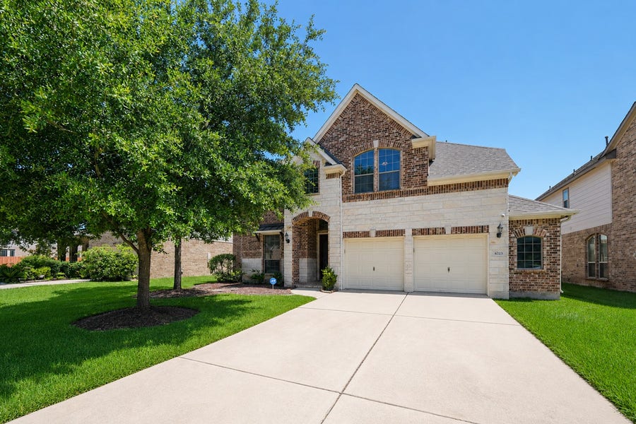 Property photo for 6323 Orange Blossom Lane, Rosenberg, TX