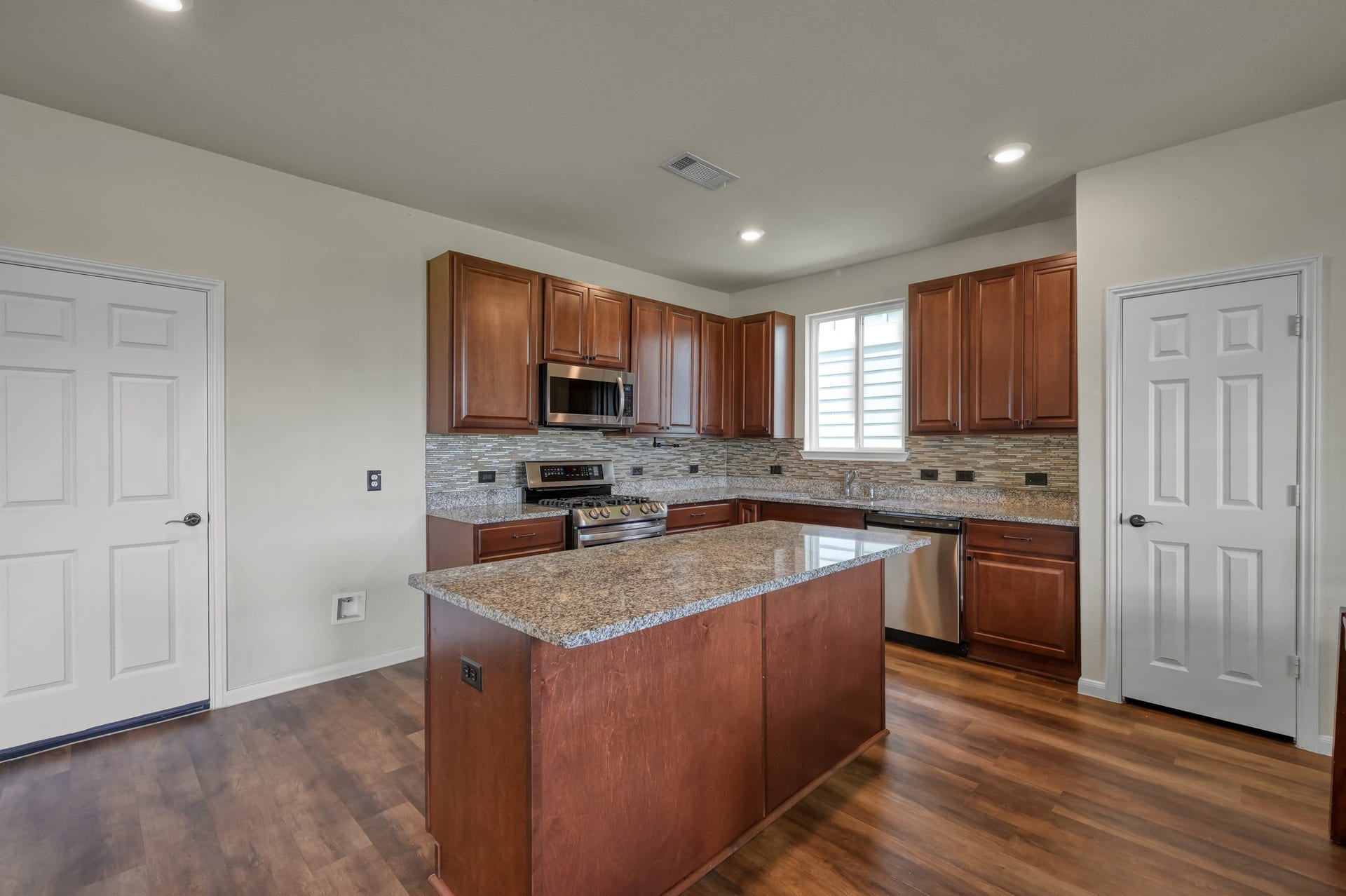 23842 N Wimble Drive, Hockley, TX 77447 23842 N Wimble Drive, Hockley, TX 77447