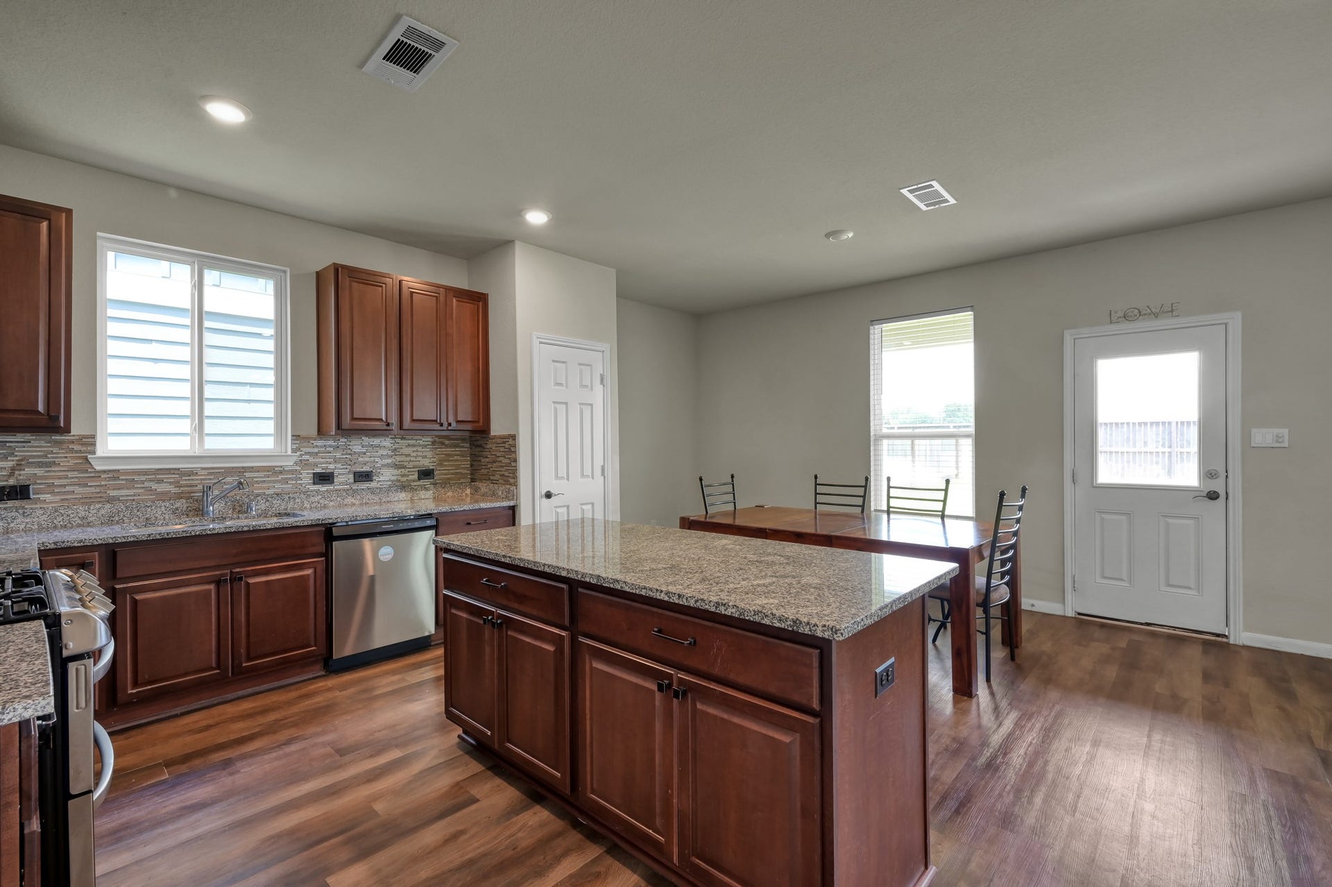 23842 N Wimble Drive, Hockley, TX 77447 23842 N Wimble Drive, Hockley, TX 77447