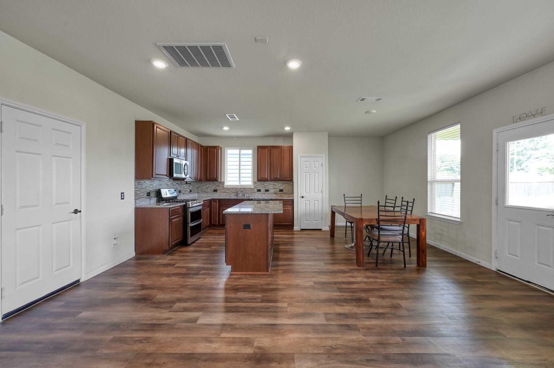 23842 N Wimble Drive, Hockley, TX 77447 23842 N Wimble Drive, Hockley, TX 77447